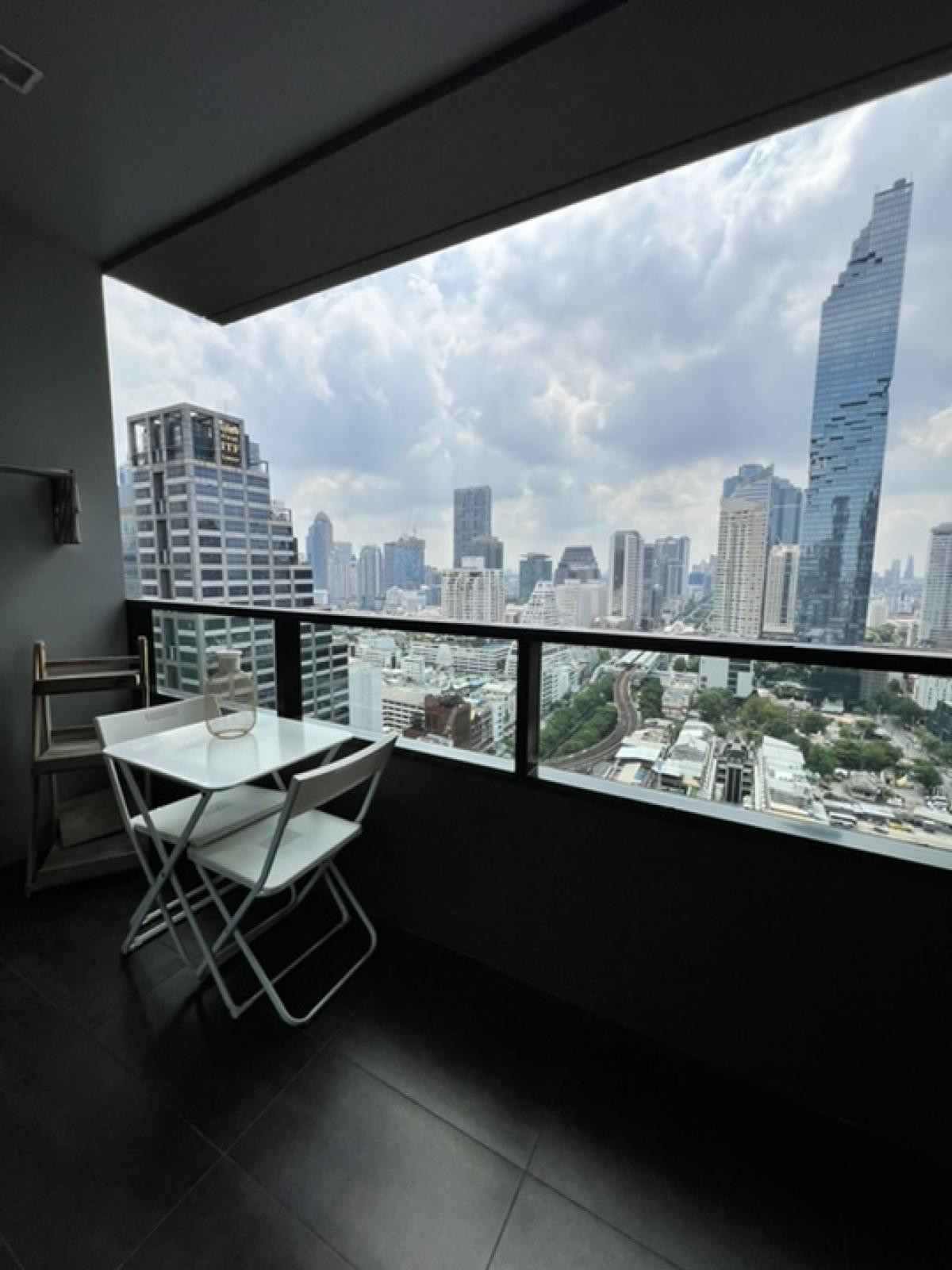 ขายคอนโดสีลม ศาลาแดง บางรัก : M Silom / 2 Bedrooms (FOR SALE), เอ็ม สีลม / 2 ห้องนอน (ขาย) PT053