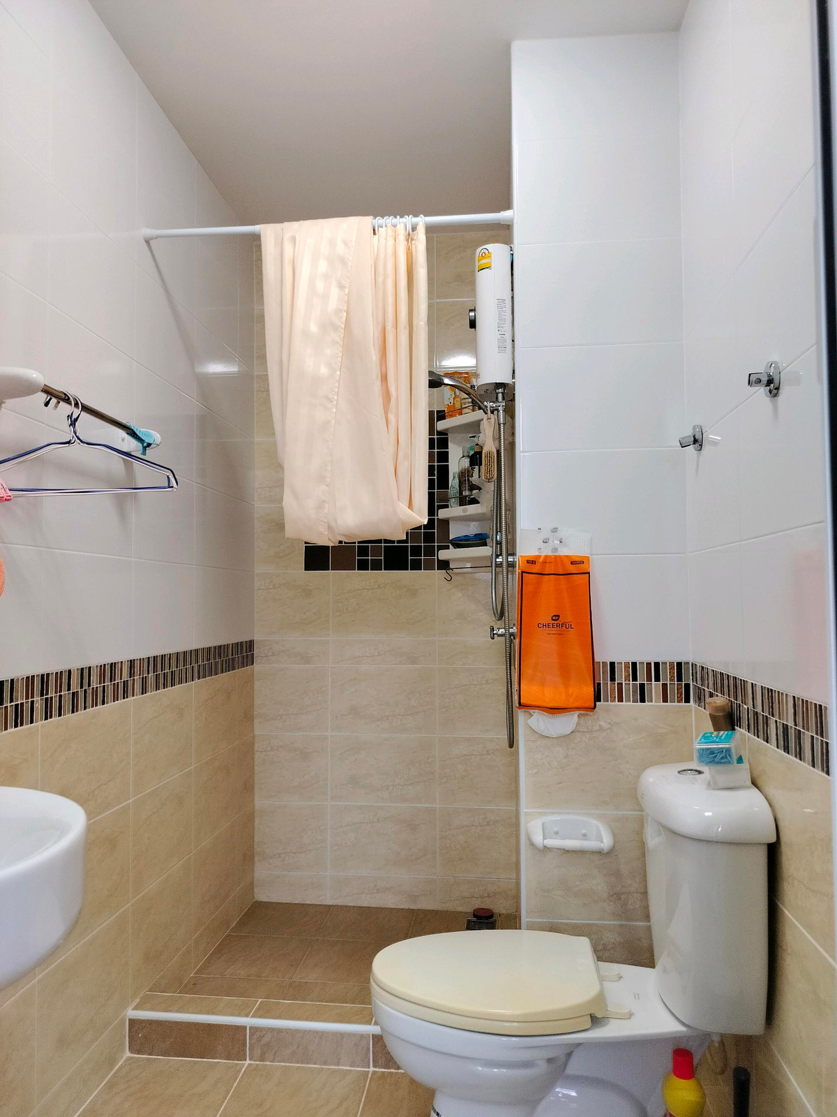 ขายทาวน์โฮมลาดกระบัง สุวรรณภูมิ : ขายด่วน ราคาดีสุดในโครงการ
กัสโต้ บางนา-สุวรรณภูมิ 3 นอน 3 น้ำ 1 ห้องทำงาน 2 จอด 
Tel: 083-966-3665 คุณแอน