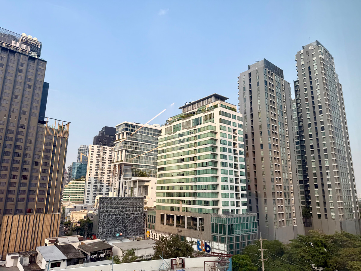 For SaleCondoSukhumvit, Asoke, Thonglor : Can you feel the love?  Please Call 0946503223