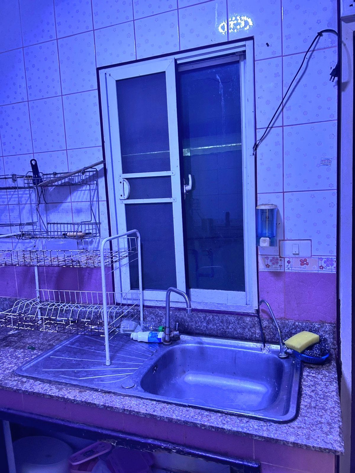 ให้เช่าบ้านลาดกระบัง สุวรรณภูมิ : ให้เช่า บ้านเดี่ยว2ชั้น  52ตรว. อยู่ถนนร่มเกล้า- เลียบมอเตอร์เวย์   ใกล้สนามบินสุวรรณภูมิ