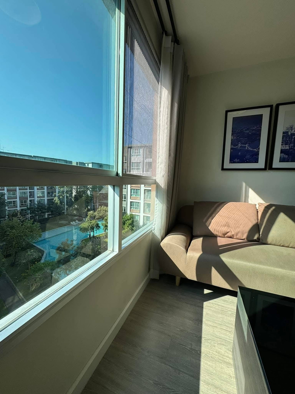 For RentCondoChiang Mai : For rent, D Condo Pink, 6th floor, size 37 sq m., Building C, pool view.