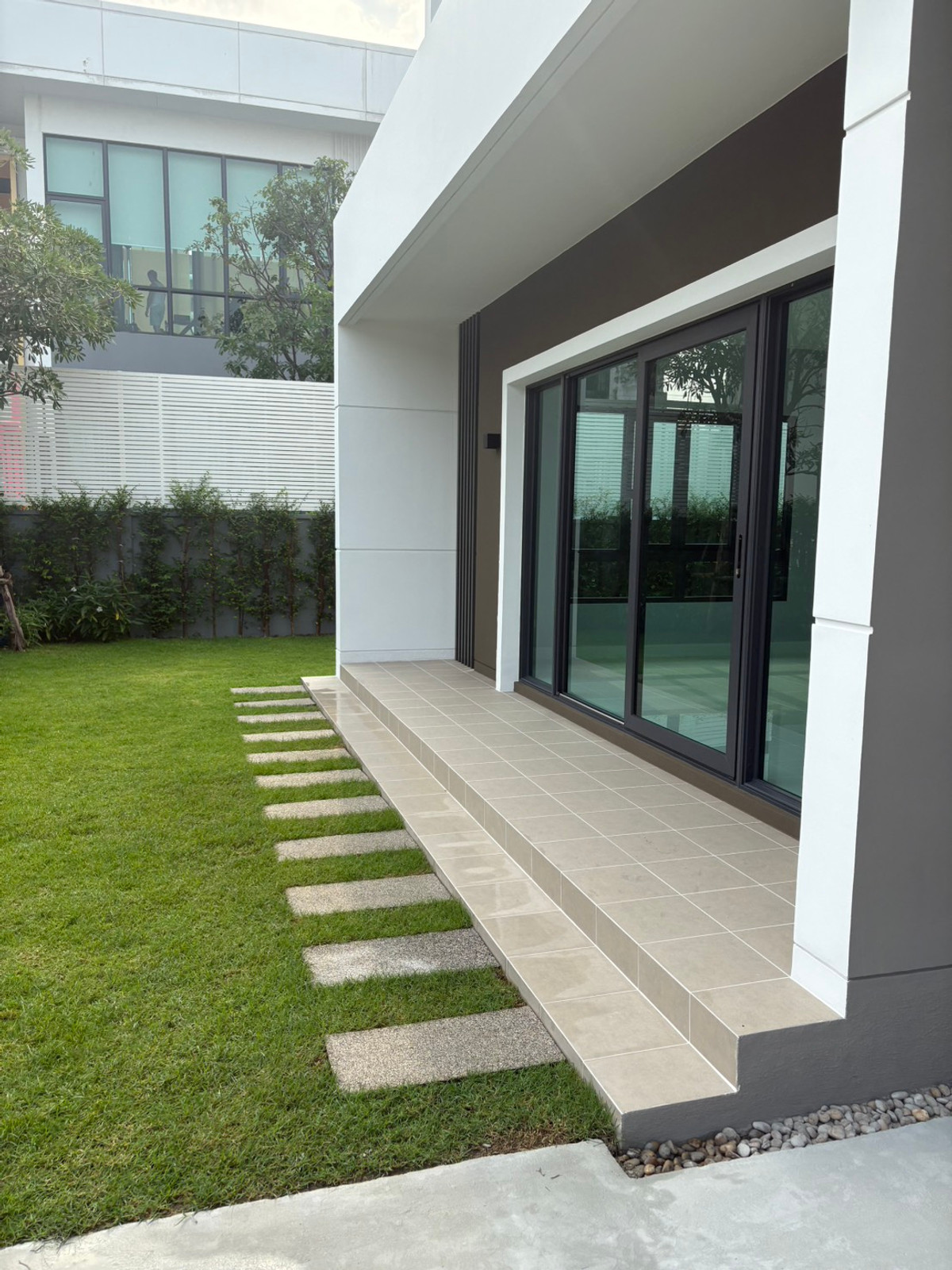 For RentHousePathum Thani,Rangsit, Thammasat : Centro Vibhavadi / 4 bedrooms (for rent), Centro Vibhavadi / 4 Bedrooms (FOR RENT) BALL263