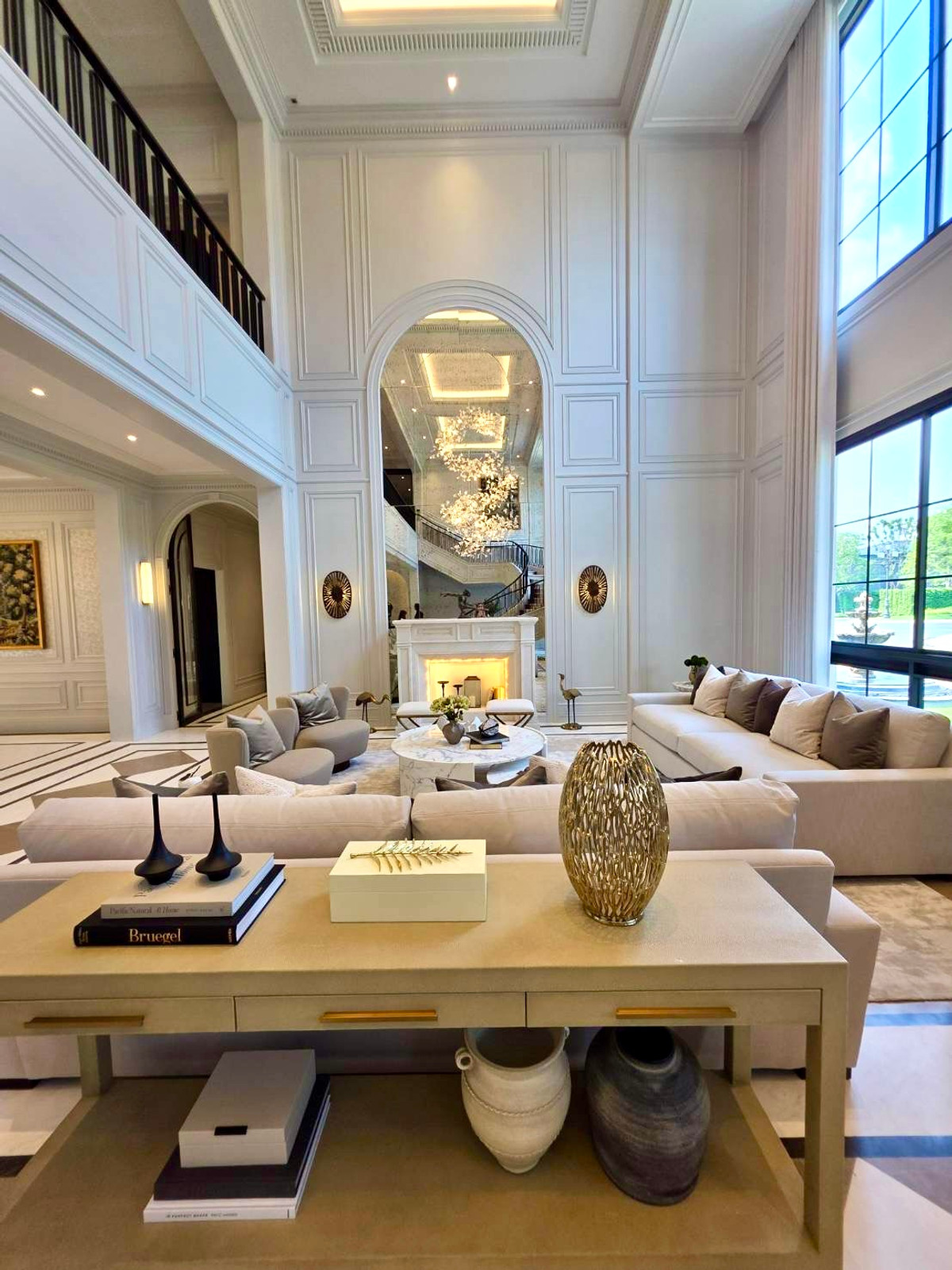 ขายบ้านปิ่นเกล้า จรัญสนิทวงศ์ : Narasiri Borommaratchachonnani: Size L Cumberland 212sqwah 843sqm. 5bed 7bath 100,000,000 Am: 0656199198