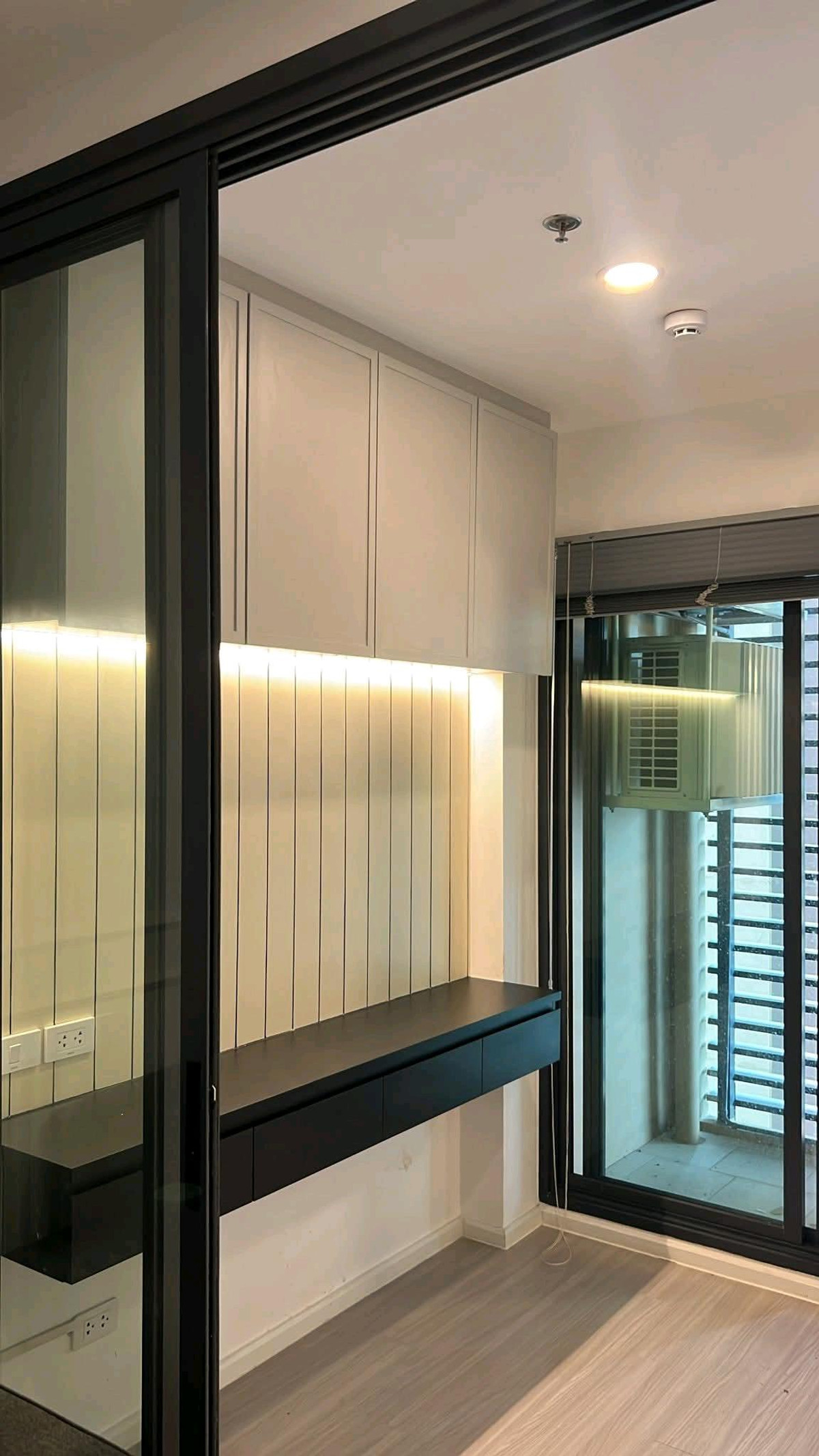 ให้เช่าคอนโดสะพานควาย จตุจักร : ✨ คอนโด High Rise ห้องมุม ตกแต่งเรียบหรู พร้อมเข้าอยู่ ทำเลทองห้าแยกลาดพร้าว ✨ ซื้อเฟอร์นิเจอร์ให้ครบ