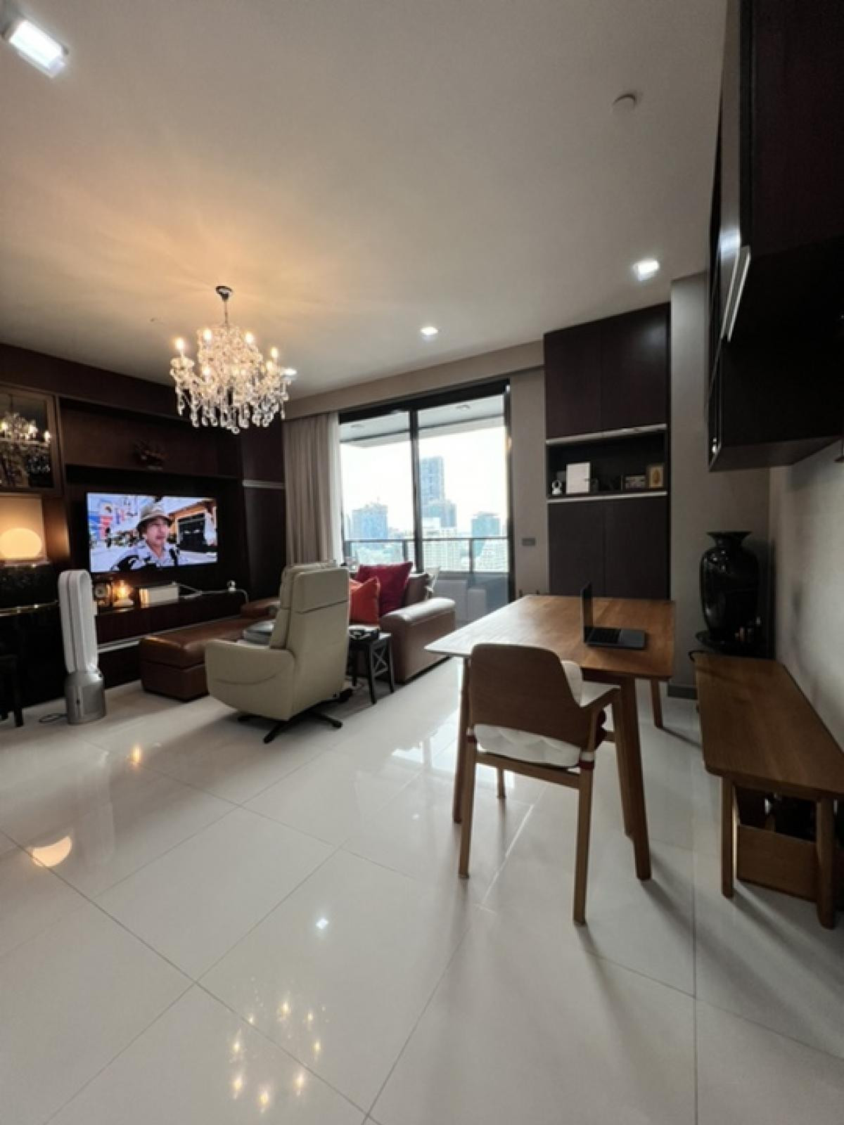 ขายคอนโดสีลม ศาลาแดง บางรัก : M Silom / 2 Bedrooms (FOR SALE), เอ็ม สีลม / 2 ห้องนอน (ขาย) PT053