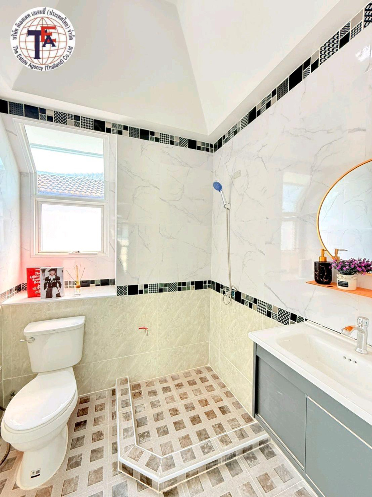 For SaleHouseMin Buri, Romklao : 2-story detached house for sale, Chaiyaphruek Village 2, Khum Klao 12, Suvarnabhumi Airport.  Sarasas Minburi School, Minburi Market, Airport Link Lat Krabang, Nopparat Hospital King Mongkuts Institute of Technology Motorway, Chaloem Phrakiat Sports Cente