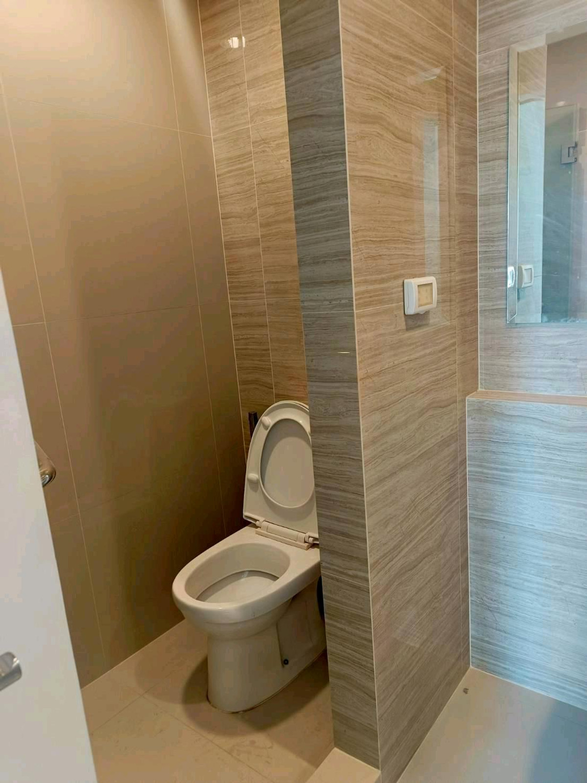 ขายคอนโดบางนา แบริ่ง ลาซาล : 📌...ขายขาดทุน  พร้อมเฟอร์นิเจอร์ และ เครื่องใช้ไฟฟ้า  


*Agent Post*

NICHE MONO SUKHUMVIT BEARING 
คอนโด นิชโมโน สุขุมวิท แบริ่ง 
BTS BEARING 

Qouta Foreigner  โควต้าต่างชาติ

Details 
Size  : 51.50 Sqm
Type. 2 Bed 1 bath 
Parking 1 Slot
Conner unit 
