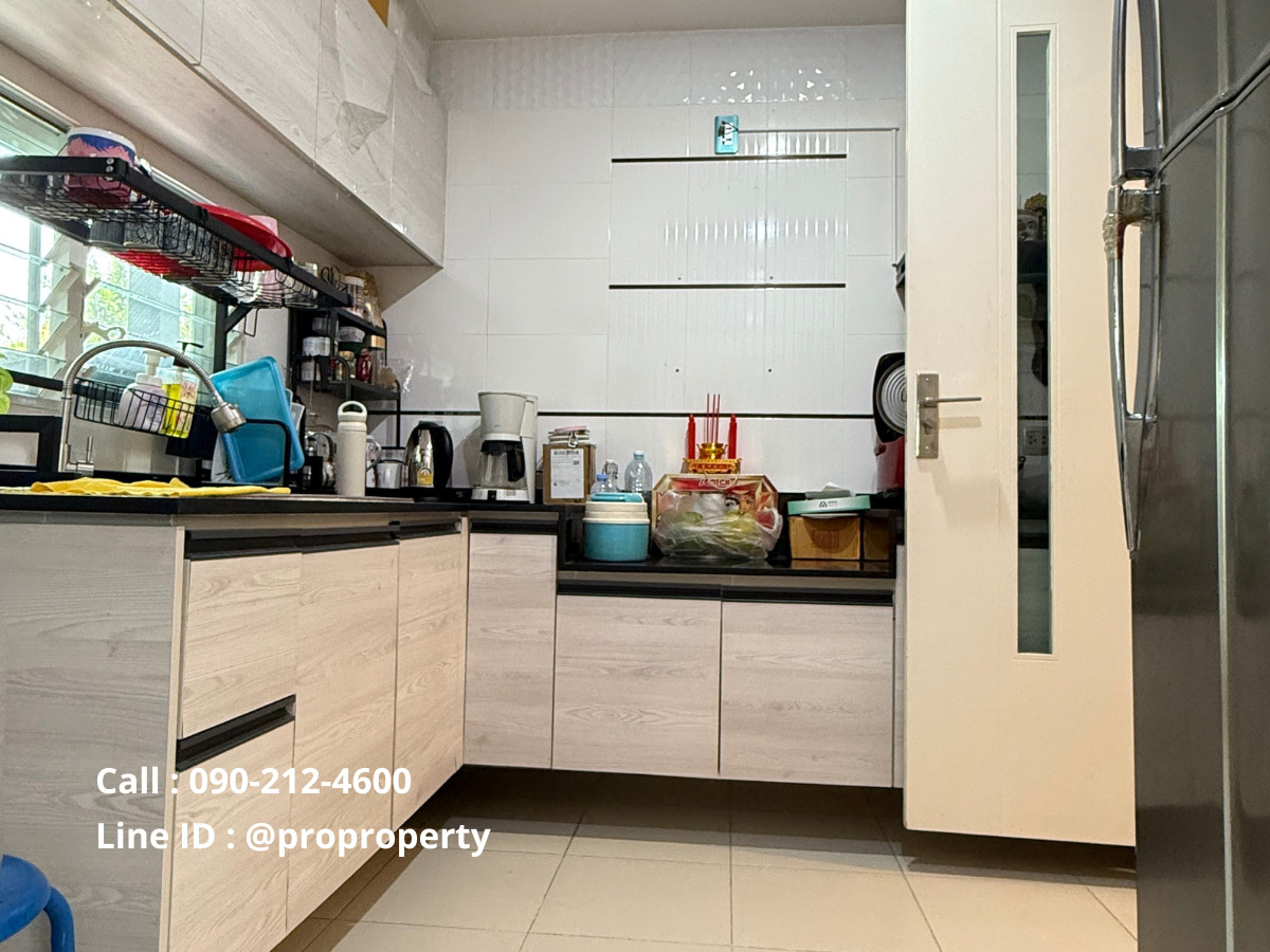 For SaleHouseEakachai, Bang Bon : Selling a single house, Mantana Wongwaen-Bangbon