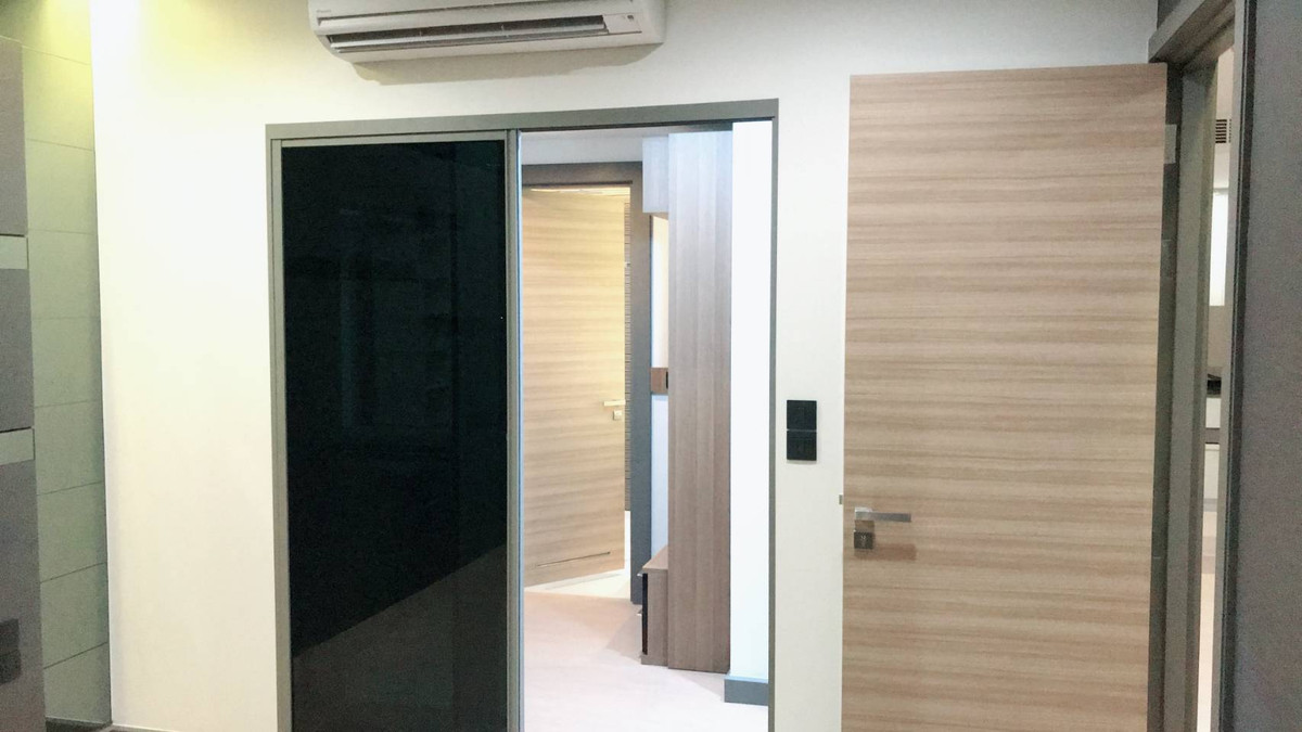 ขายคอนโดสาทร นราธิวาส : 🏠✨ เดอะ รูม เจริญกรุง 30 | ขายคอนโด 1 ห้องนอน (HBH-ST-166)