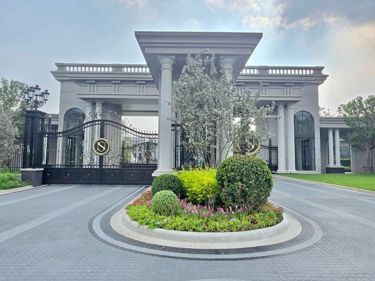 ขายบ้านปิ่นเกล้า จรัญสนิทวงศ์ : Narasiri Borommaratchachonnani: Size L Cumberland 212sqwah 843sqm. 5bed 7bath 100,000,000 Am: 0656199198