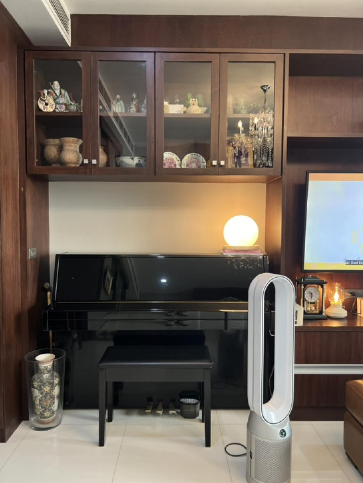 ขายคอนโดสีลม ศาลาแดง บางรัก : M Silom / 2 Bedrooms (FOR SALE), เอ็ม สีลม / 2 ห้องนอน (ขาย) PT053