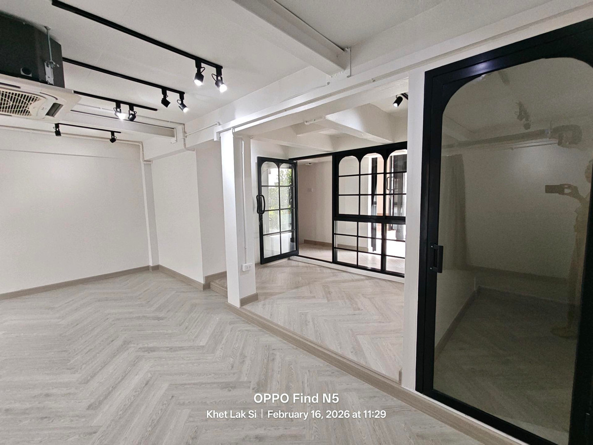 ให้เช่าทาวน์โฮมวิภาวดี ดอนเมือง หลักสี่ : บ้าน 3 ชั้น ทำเลหายาก 