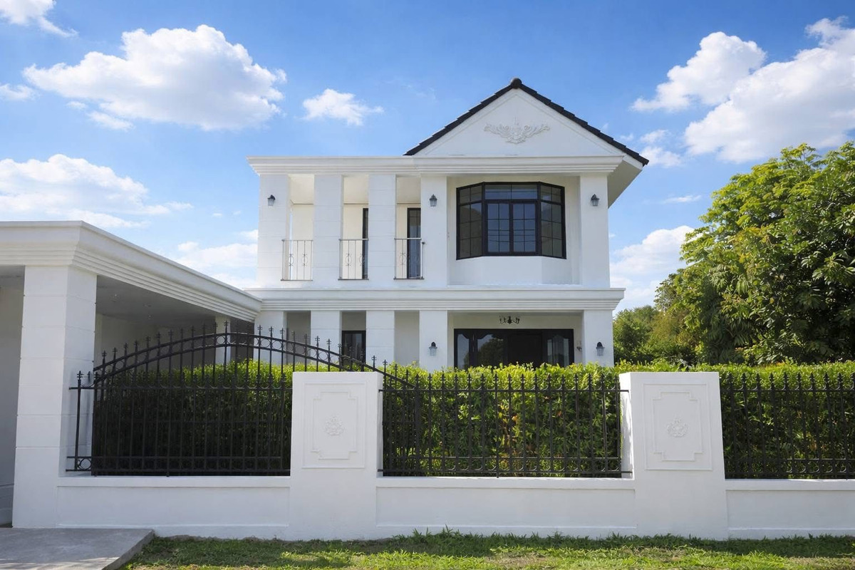 For SaleHouseChiang Mai : New House Near CMU & Nimman, Rim doi village — premium residential zone, Only one unit available .