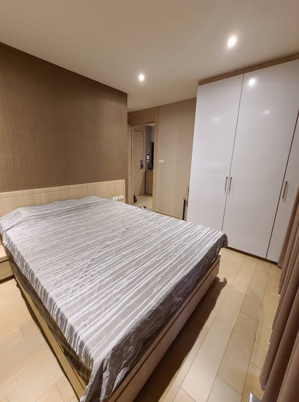 ขายคอนโดสีลม ศาลาแดง บางรัก : 🏠✨ คลาส คอนโด สีลม | ขายคอนโด 1 ห้องนอน (HBH-ST-162)