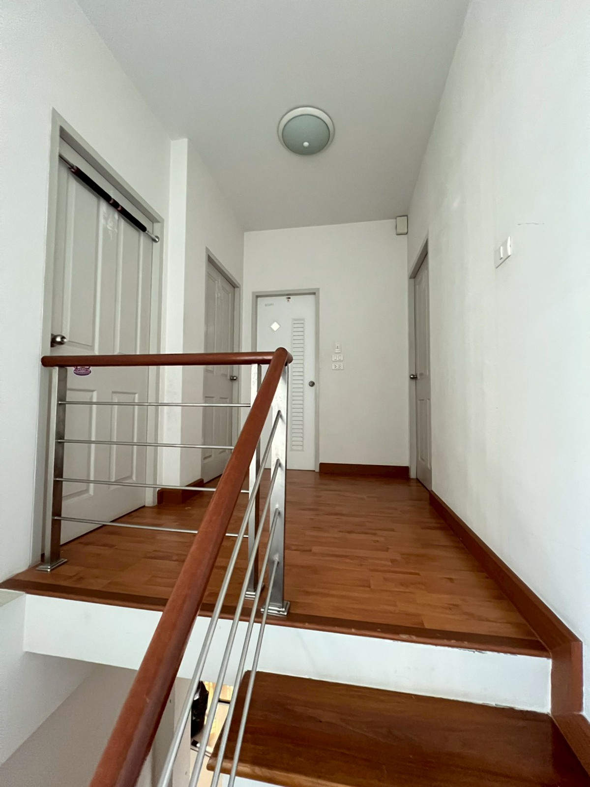 ขายนนทบุรี บางใหญ่ บางบัวทอง : ขายบ้านแฝด ชิชากร2 กาญจนาภิเษก  35.8 ตรว. ติดถนนใหญ่ ใกล้ รพ.บางใหญ่