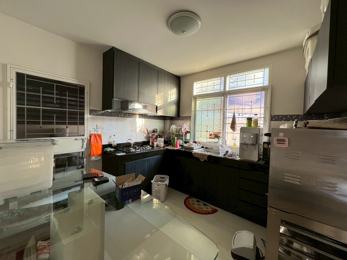 ขายนนทบุรี บางใหญ่ บางบัวทอง : ขายบ้านแฝด ชิชากร2 กาญจนาภิเษก  35.8 ตรว. ติดถนนใหญ่ ใกล้ รพ.บางใหญ่