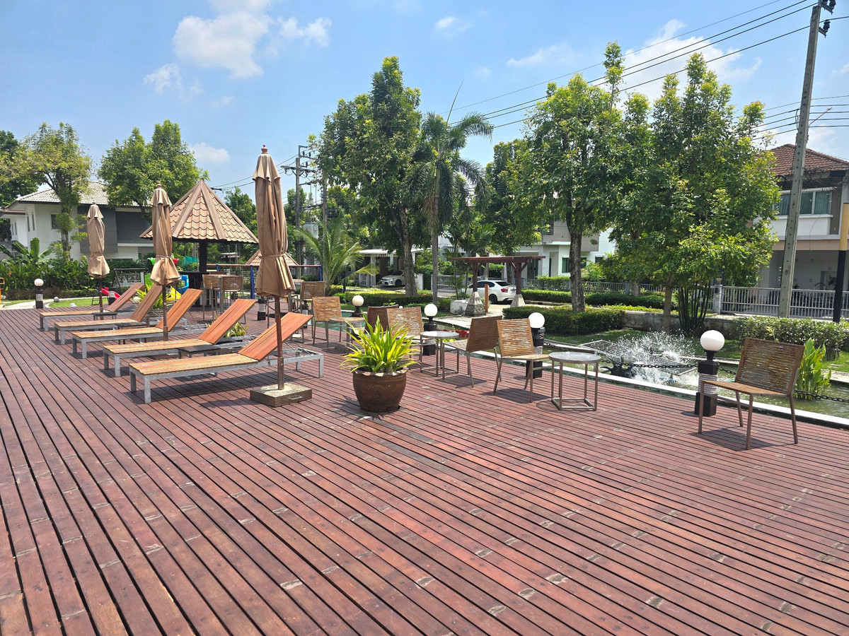 ให้เช่าบ้านลาดกระบัง สุวรรณภูมิ : ให้เช่า บ้านเดี่ยว2ชั้น  52ตรว. อยู่ถนนร่มเกล้า- เลียบมอเตอร์เวย์   ใกล้สนามบินสุวรรณภูมิ