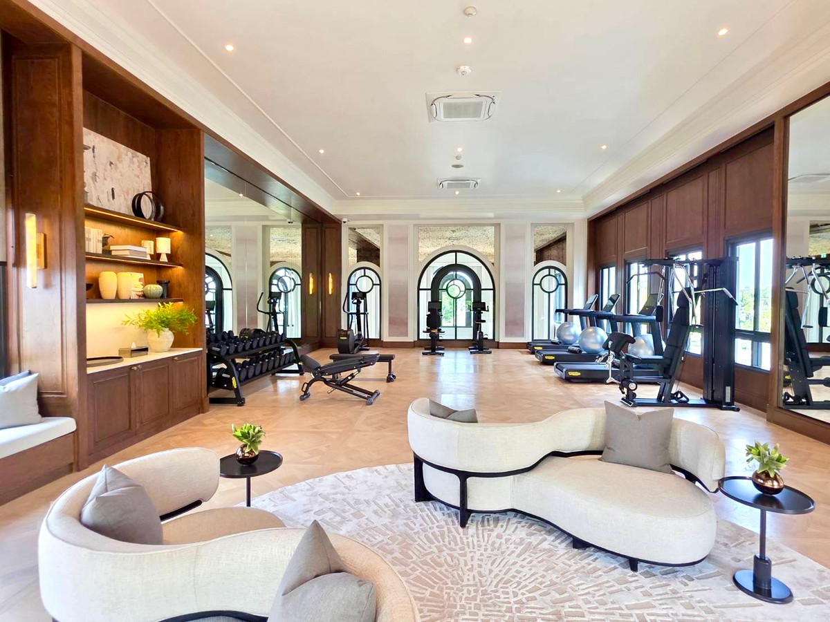 ขายบ้านปิ่นเกล้า จรัญสนิทวงศ์ : Narasiri Borommaratchachonnani: Size L Cumberland 212sqwah 843sqm. 5bed 7bath 100,000,000 Am: 0656199198