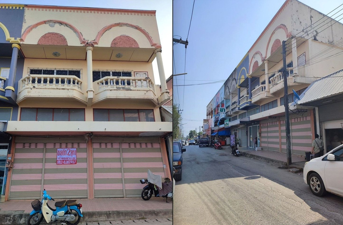 For SaleShop HouseChiang Rai : Special discount!! Shophouse for sale, 2 and a half floors, 2 units, prime location in the heart of Mae Sai District, Chiang Rai Province.