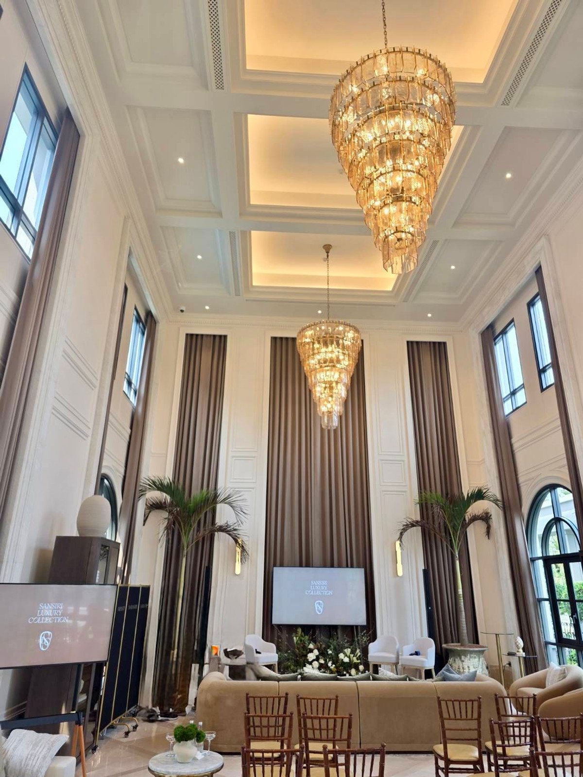 ขายบ้านปิ่นเกล้า จรัญสนิทวงศ์ : Narasiri Borommaratchachonnani: Size L Cumberland 212sqwah 843sqm. 5bed 7bath 100,000,000 Am: 0656199198