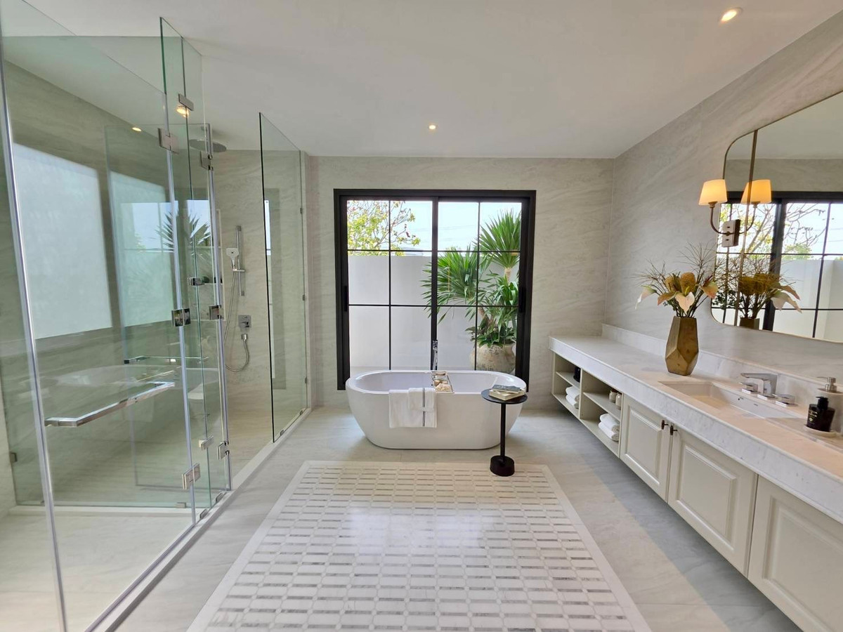 ขายบ้านปิ่นเกล้า จรัญสนิทวงศ์ : Narasiri Borommaratchachonnani: Size L Cumberland 212sqwah 843sqm. 5bed 7bath 100,000,000 Am: 0656199198