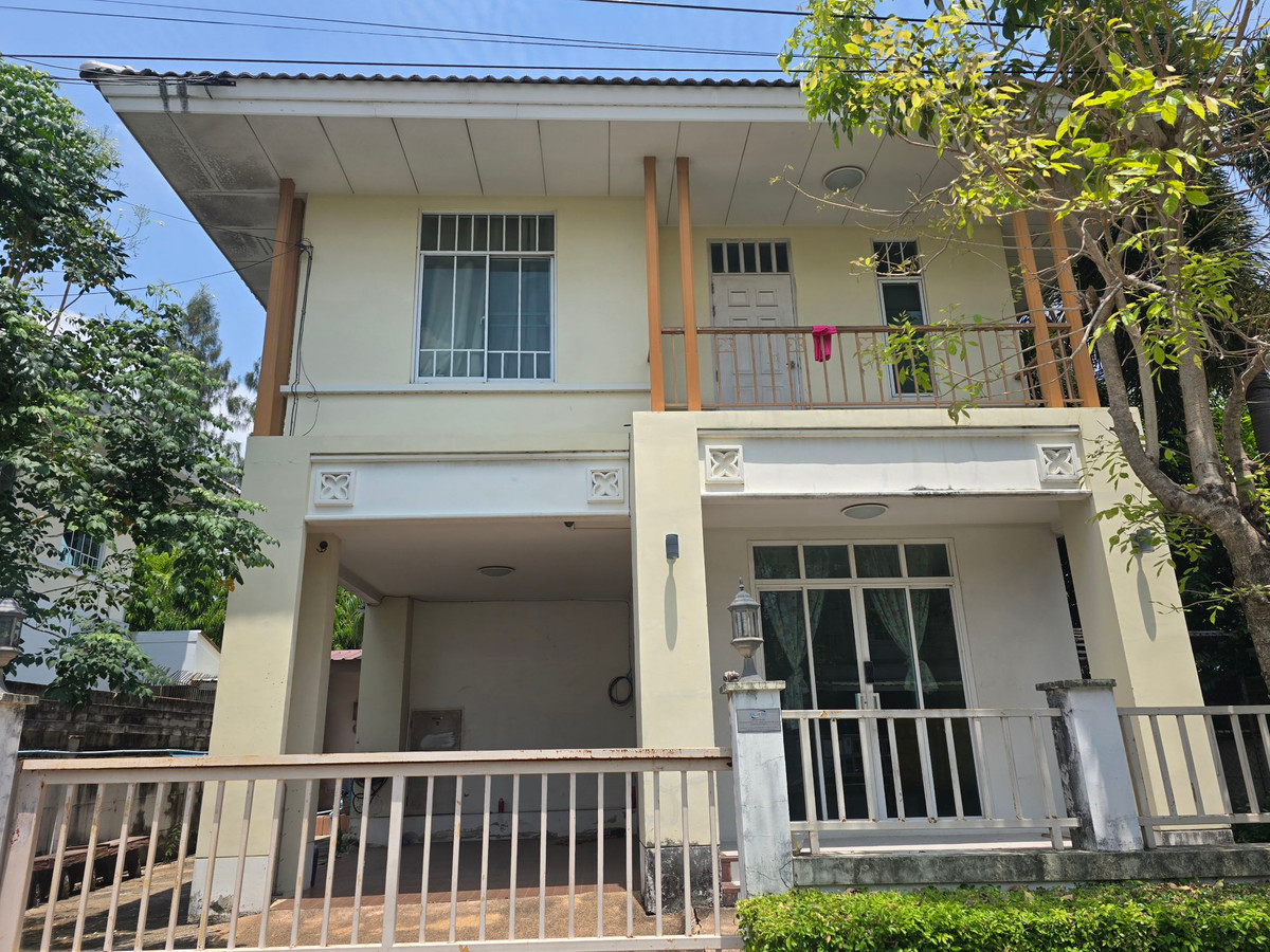 ให้เช่าบ้านลาดกระบัง สุวรรณภูมิ : ให้เช่า บ้านเดี่ยว2ชั้น  52ตรว. อยู่ถนนร่มเกล้า- เลียบมอเตอร์เวย์   ใกล้สนามบินสุวรรณภูมิ