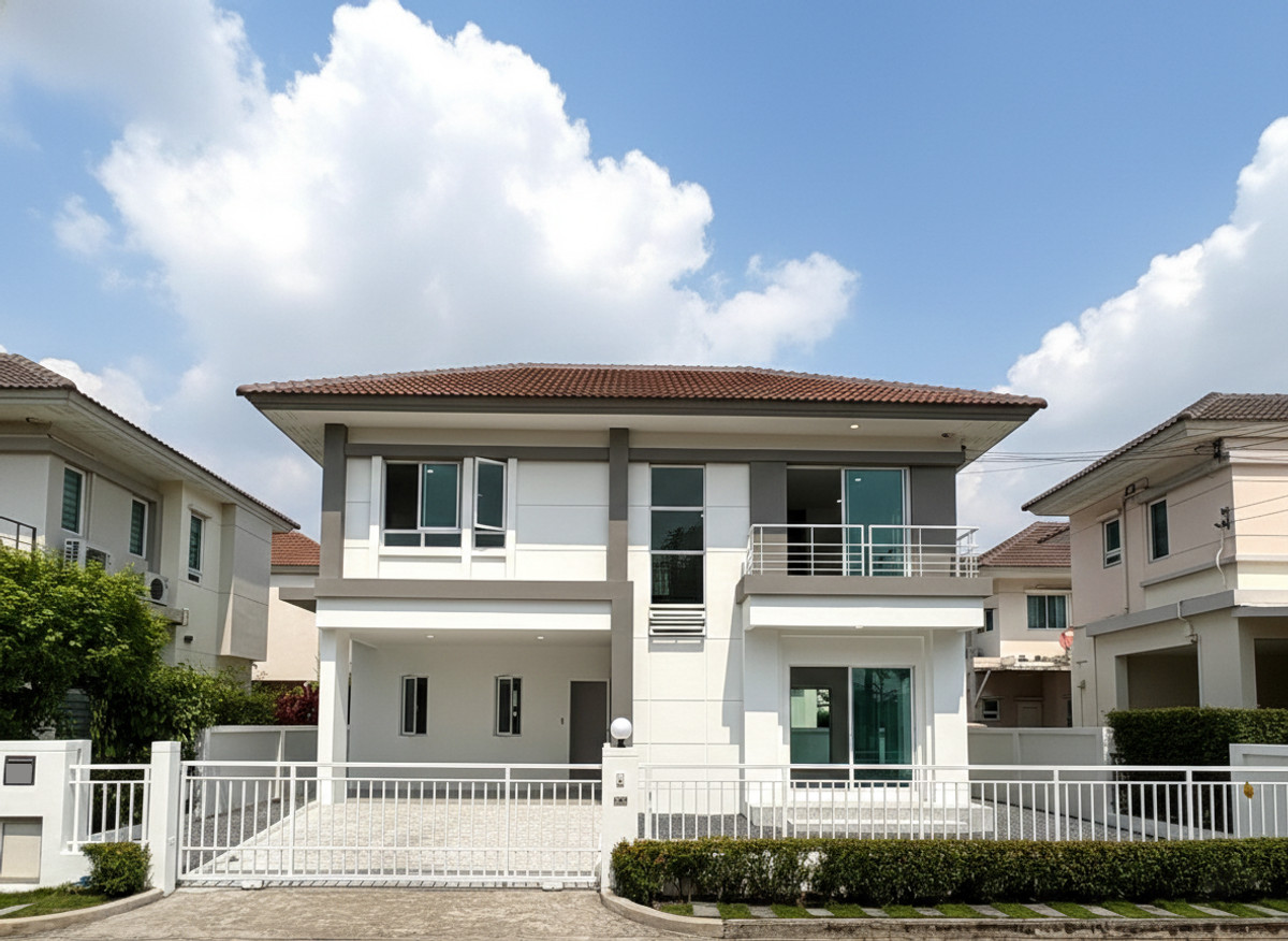 ขายบ้านลาดกระบัง สุวรรณภูมิ : ✨ สวยจบเหมือนได้บ้านมือหนึ่ง! Renovate ใหม่ทั้งหลัง ในโครงการ Life Bangkok Boulevard วงแหวน–พระราม 9 ✨