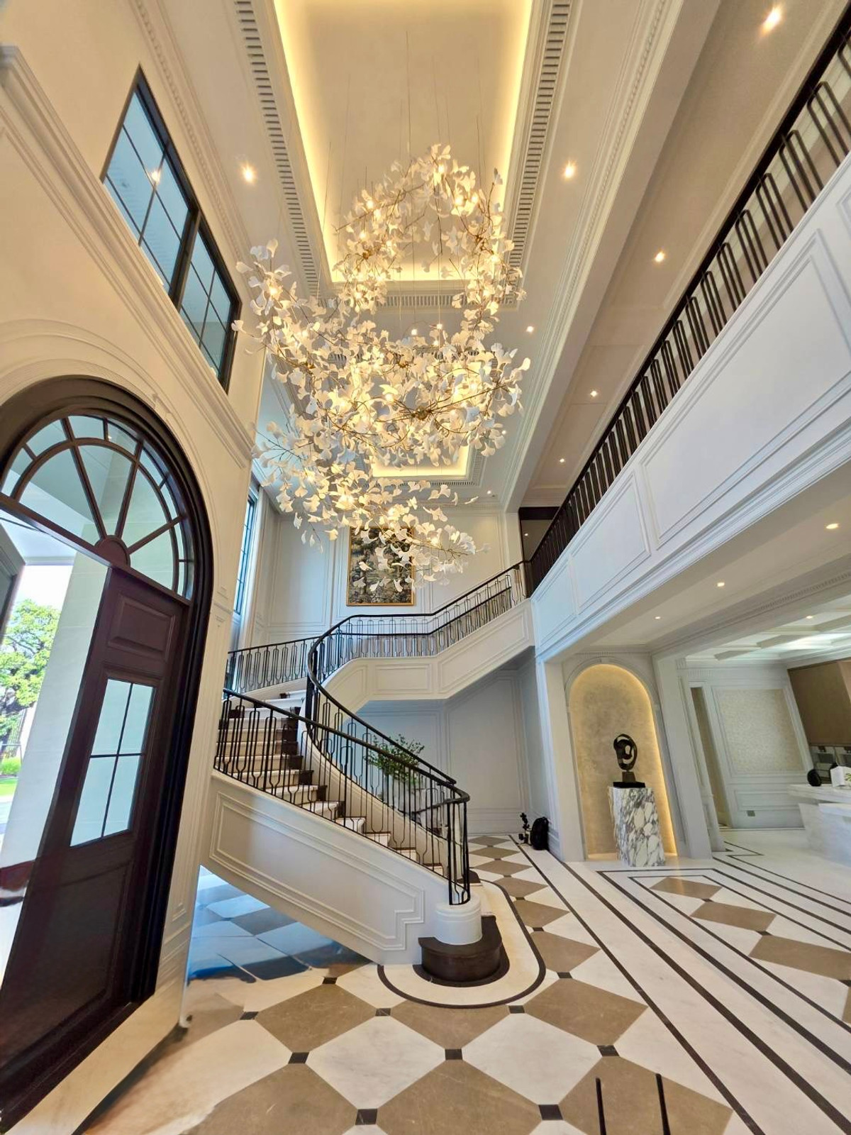 ขายบ้านปิ่นเกล้า จรัญสนิทวงศ์ : Narasiri Borommaratchachonnani: Size L Cumberland 212sqwah 843sqm. 5bed 7bath 100,000,000 Am: 0656199198