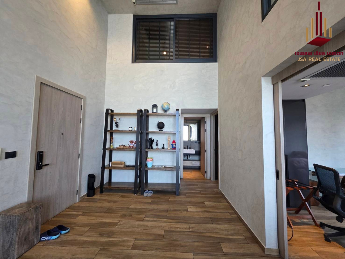 ให้เช่าคอนโดสุขุมวิท อโศก ทองหล่อ : ✨ For Rent: The Lofts Asoke Condo ✨  💰 Only 195,000 THB/month