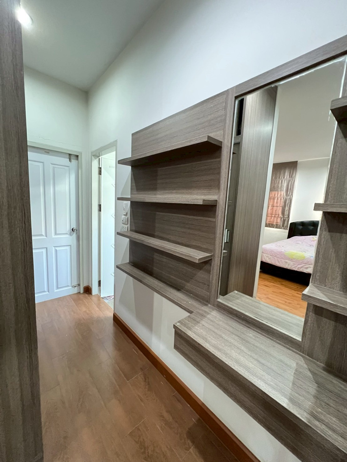 ขายนนทบุรี บางใหญ่ บางบัวทอง : ขายบ้านแฝด ชิชากร2 กาญจนาภิเษก  35.8 ตรว. ติดถนนใหญ่ ใกล้ รพ.บางใหญ่