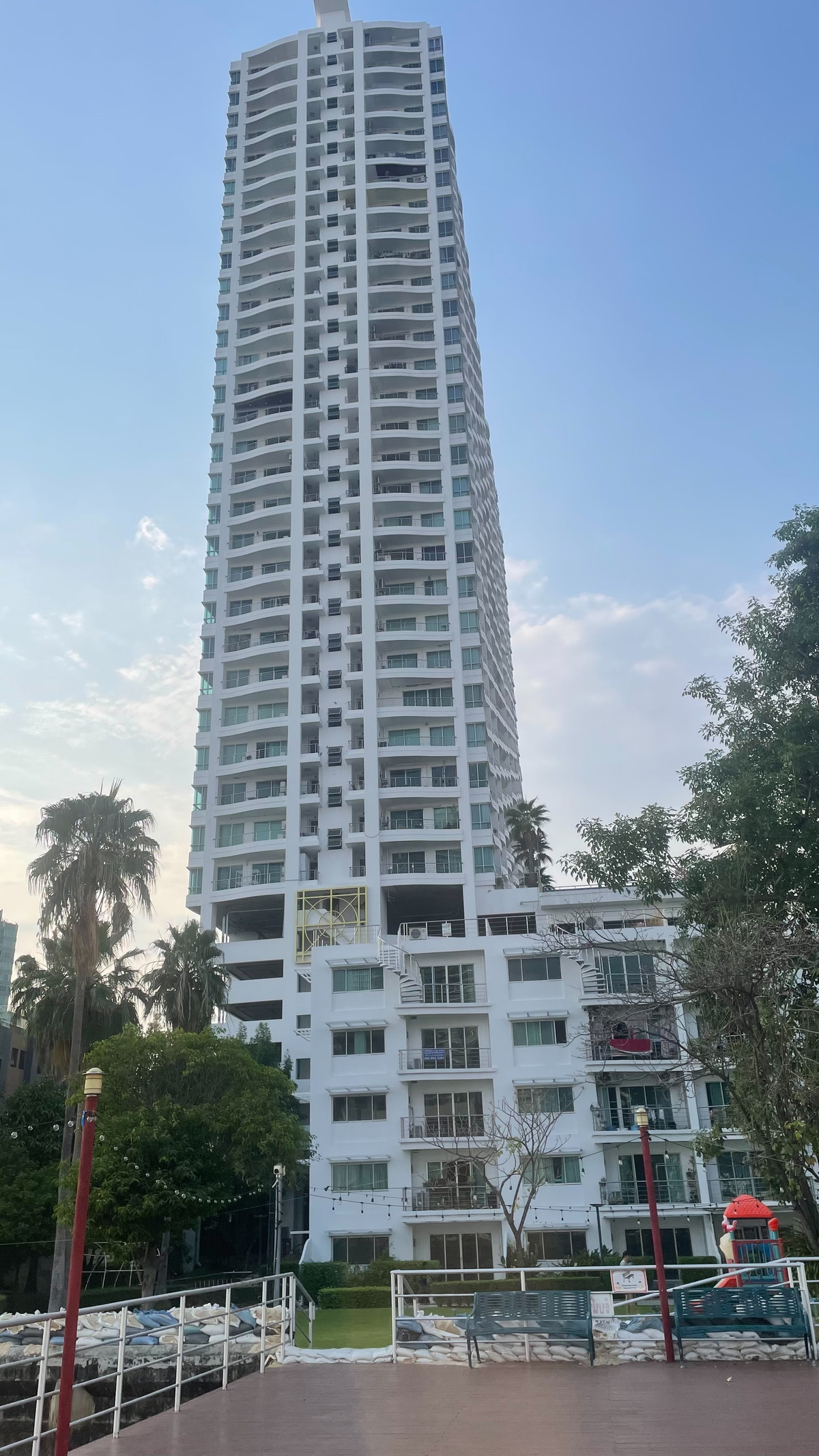 ให้เช่าคอนโดวงเวียนใหญ่ เจริญนคร : ให้เช่า  ศุภาลัย ริเวอร์เพลส ( เจริญนคร )  วิวแม่น้ำ เครื่องใช้ไฟฟ้า,เฟอร์ฯ ของใหม่