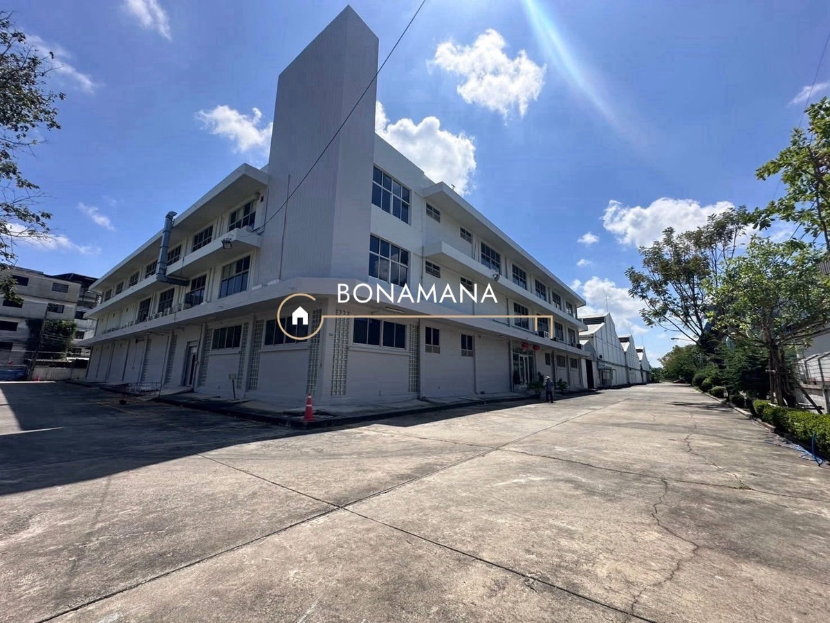 ให้เช่าโกดังสมุทรปราการ สำโรง : โกดังให้เช่า: ทำเลดีเยี่ยม: บนถนนเทพารักษ์ ติดกับรถไฟฟ้า BTS สายสีเหลือง (ระหว่างสถานีทิปพวรรณและสถานีศรีเทพ)