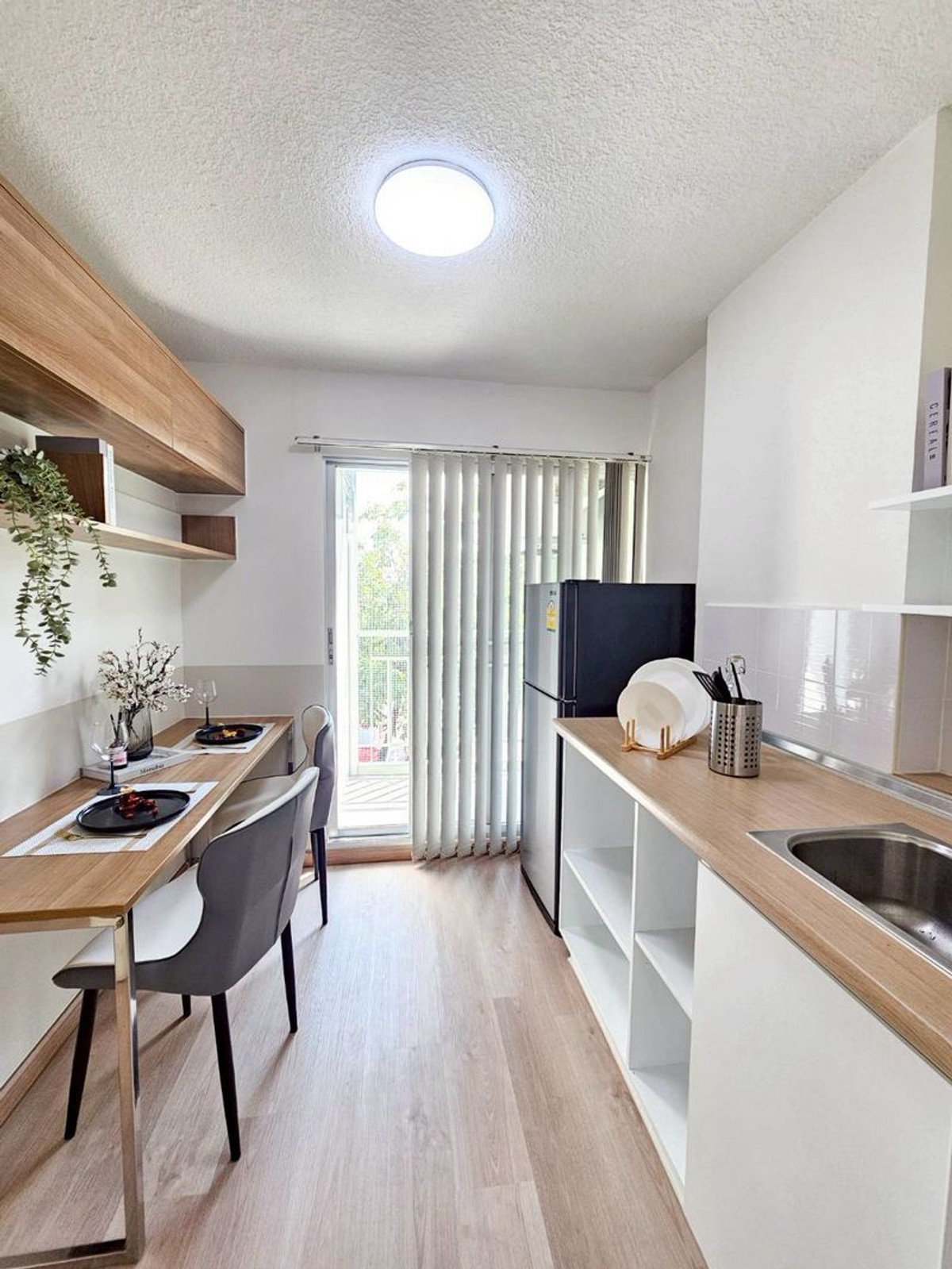 For SaleCondoLadkrabang, Suwannaphum Airport : Condo Lumpini Ville On Nut-Lat Krabang 2, near Airport Link Thap Chang Station, Suvarnabhumi Airport, The Paseo Lat Krabang.