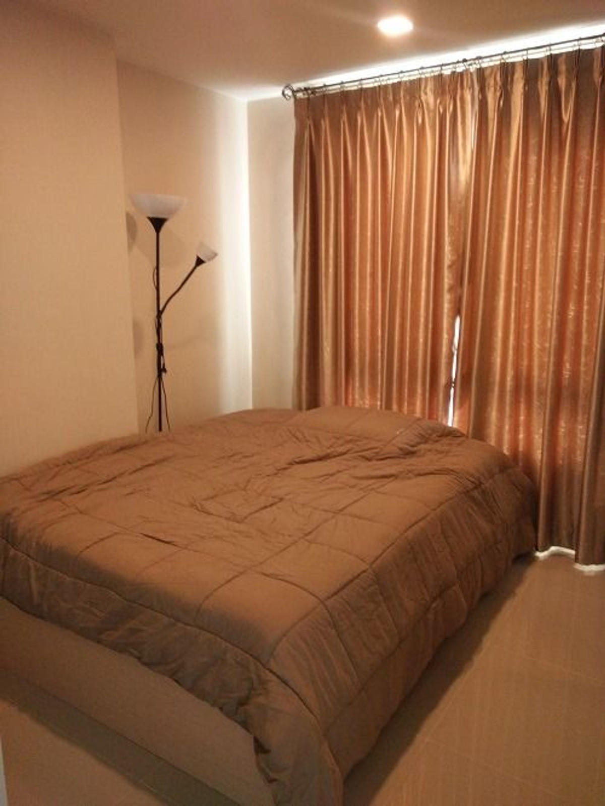 For RentCondoVipawadee, Don Mueang, Lak Si : For rent JW condo Don Mueang, 2nd floor.