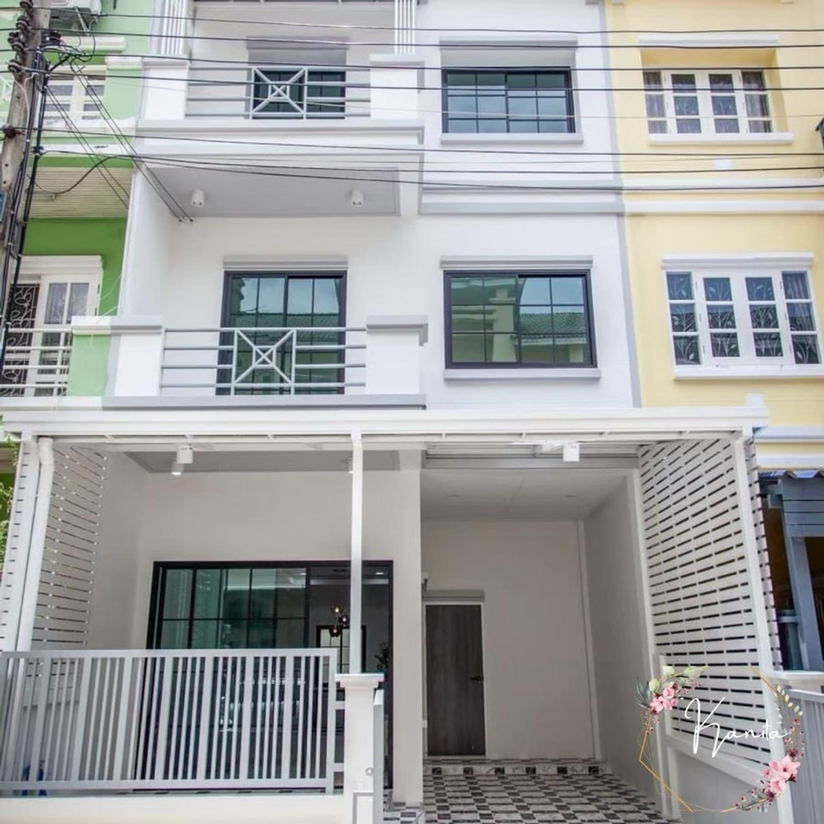 ให้เช่าทาวน์โฮมโชคชัย4 ลาดพร้าว71 : 🏠 ให้เช่า‼️ทาวน์โฮมไซส์ใหญ่ ใจกลางลาดพร้าวตกแต่งพร้อมอยู่ ทำเลดีมากติดCDC เดินไปเซ็นทรัลอีสวิลล์ได้ ใกล้เอกมัย15 นาที 32000/เดือน