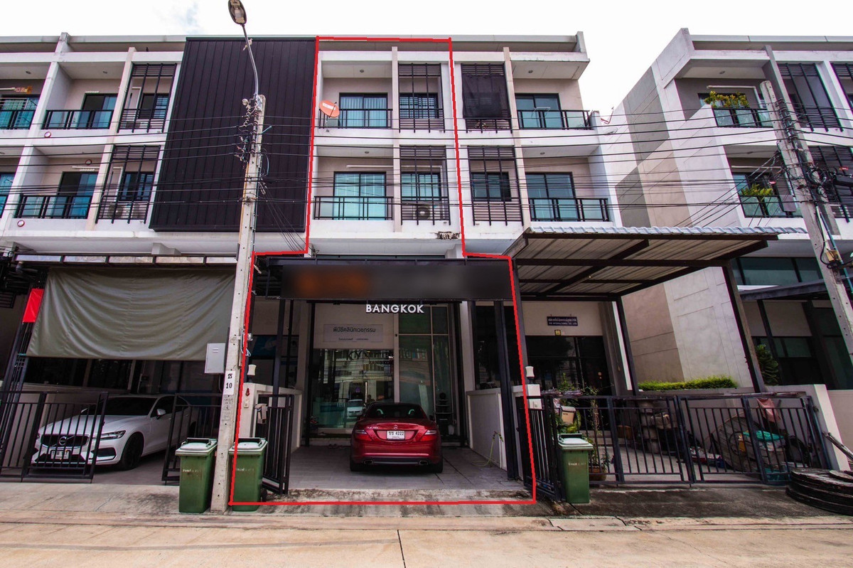 For SaleHome OfficeBang kae, Phetkasem : Highly suitable for starting a business!!! 3.5-storey home office for sale at Work Place Ratchaphruek–Charan, convenient transportation, close to several main roads and MRT Bang Wa, prime location with spacious parking suitable for commercial use