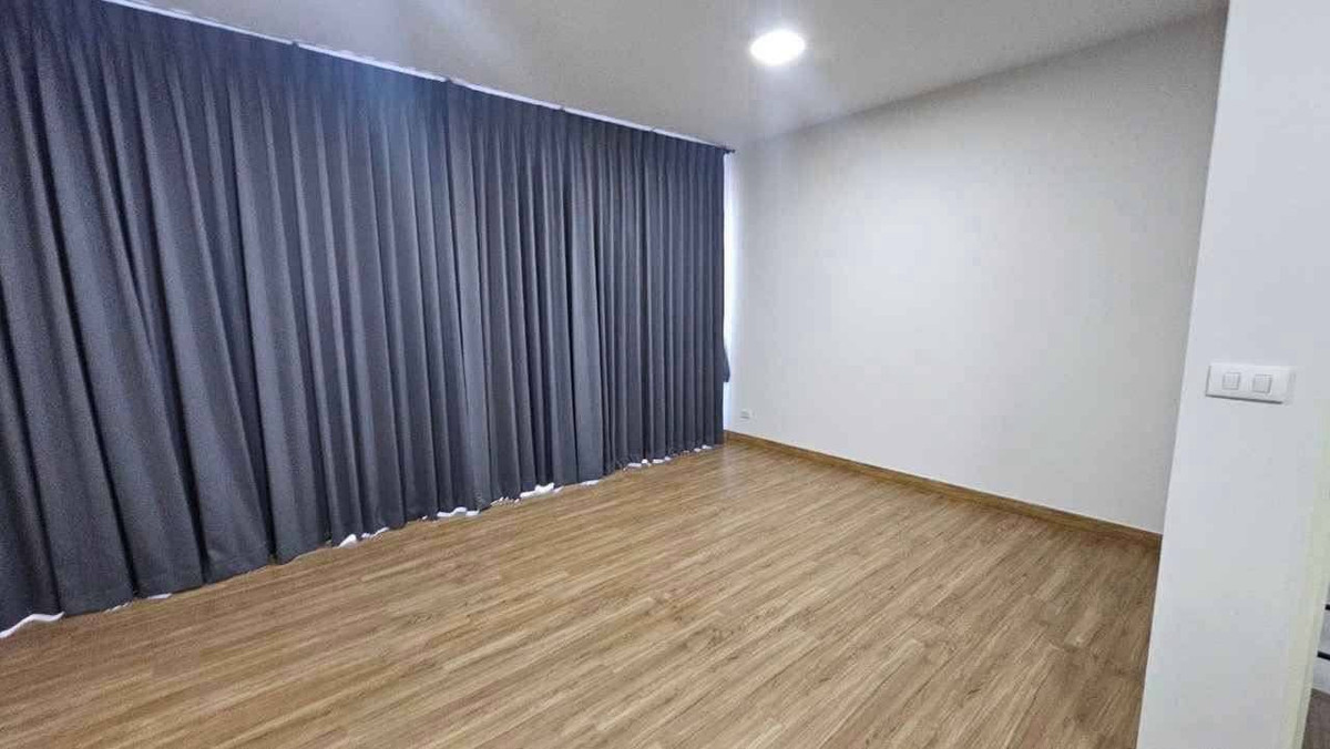 ขายทาวน์โฮมอ่อนนุช อุดมสุข : ขายด่วน!! พร้อมผู้เช่า (หมดสัญญาเดือน มิย.69) บ้านทาวน์โฮมโครงการ บ้านกลางเมือง สุขุมวิท-อ่อนนุช อ่อนนุช 70/1 ราคาดีมาก 4,990,000 บาท (ต่อรองได้อีกหากสนใจจริงๆ)