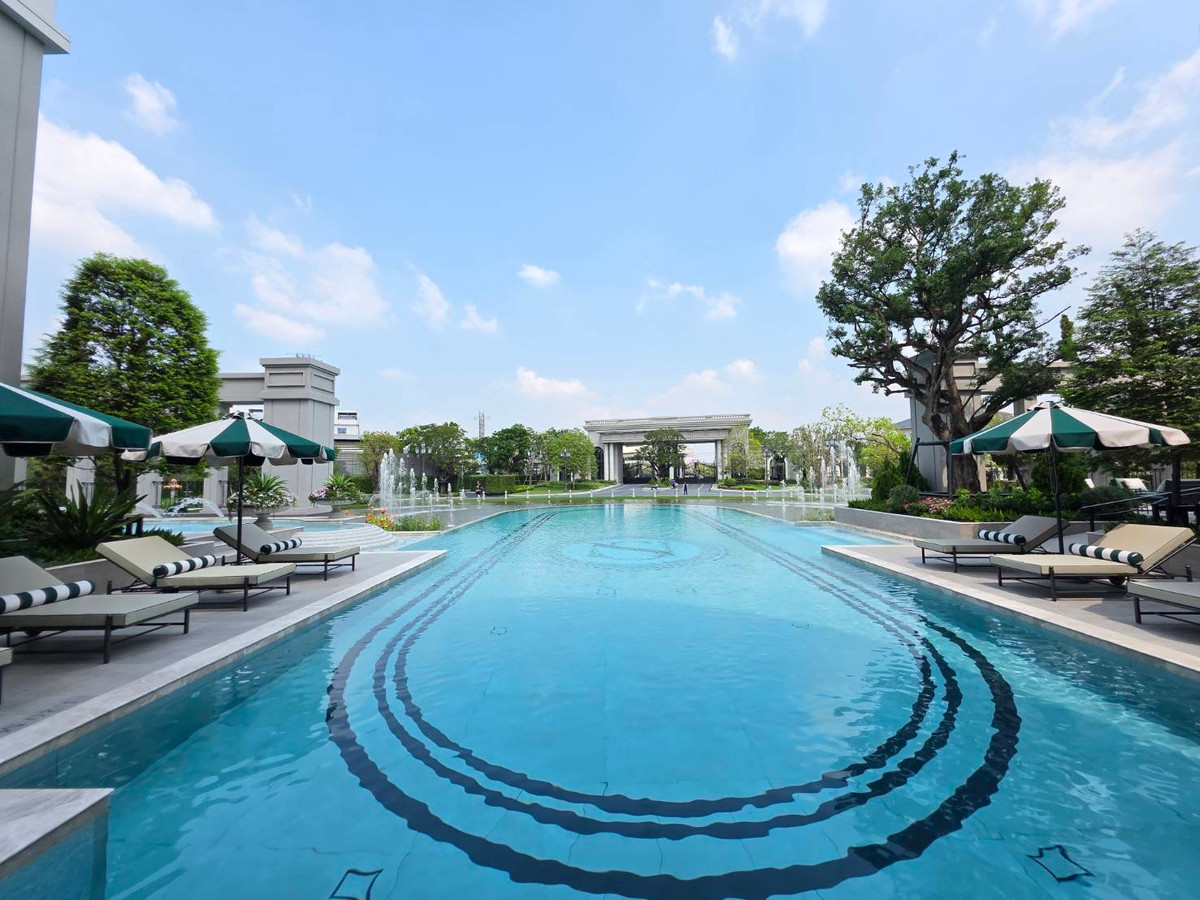 ขายบ้านปิ่นเกล้า จรัญสนิทวงศ์ : Narasiri Borommaratchachonnani: Size L Cumberland 212sqwah 843sqm. 5bed 7bath 100,000,000 Am: 0656199198