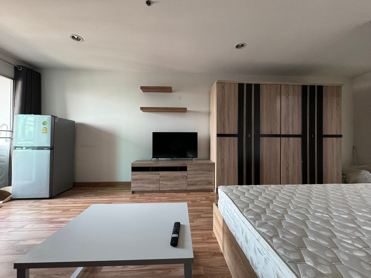 ให้เช่าคอนโดโชคชัย4 ลาดพร้าว71 : ให้เช่า Regent Home 12 ซอยภาวนา ห้องสวยมุมสงบ รถไฟฟ้าอยู่ปากซอย!!! 