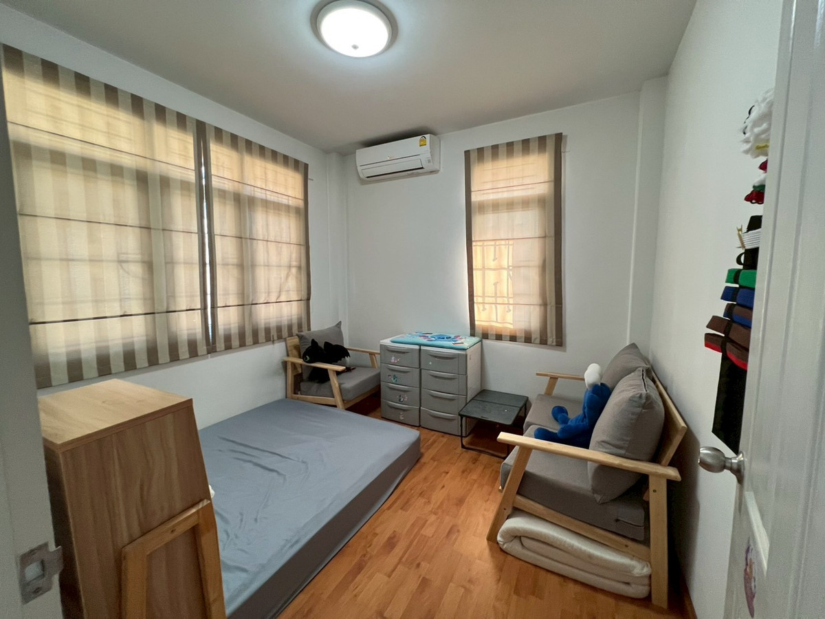 ขายนนทบุรี บางใหญ่ บางบัวทอง : ขายบ้านแฝด ชิชากร2 กาญจนาภิเษก  35.8 ตรว. ติดถนนใหญ่ ใกล้ รพ.บางใหญ่