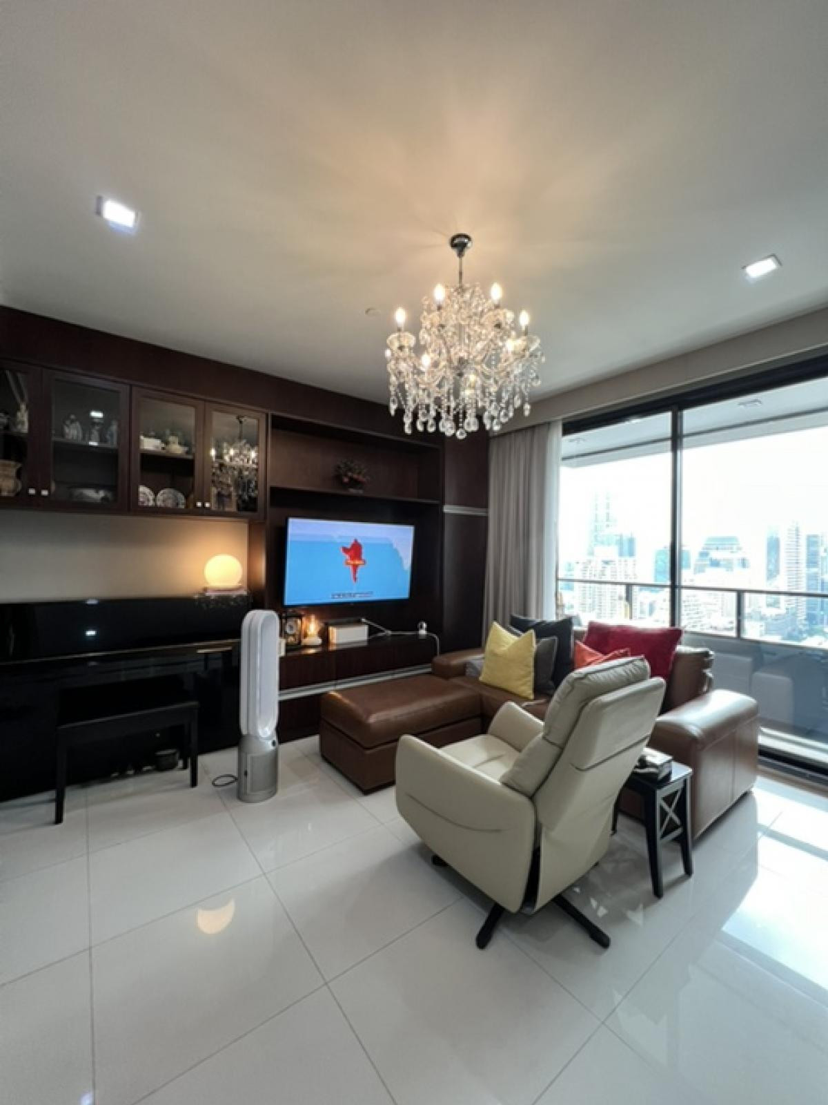 ขายคอนโดสีลม ศาลาแดง บางรัก : M Silom / 2 Bedrooms (FOR SALE), เอ็ม สีลม / 2 ห้องนอน (ขาย) PT053