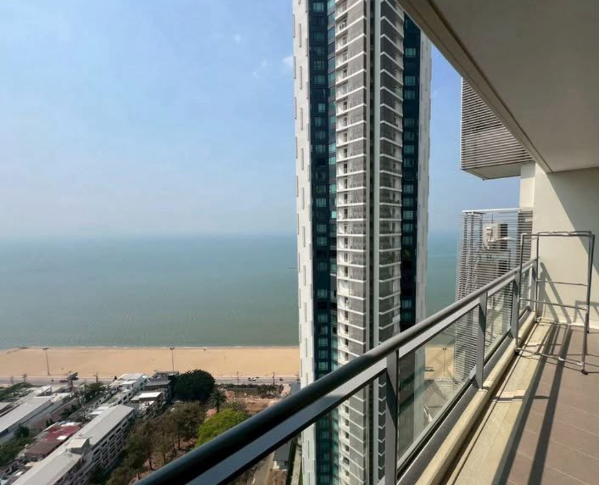 For SaleCondoPattaya, Bangsaen, Chonburi : Beachfront condoReflection  Jomtien Pattaya 