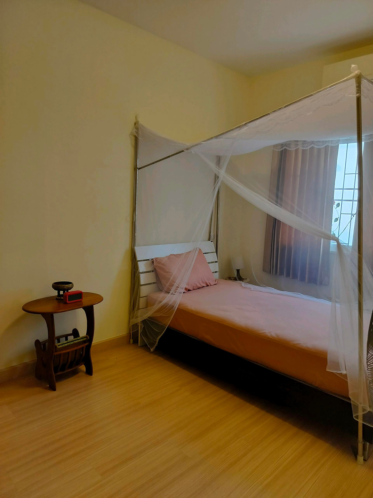 ขายทาวน์โฮมลาดกระบัง สุวรรณภูมิ : ขายด่วน ราคาดีสุดในโครงการ
กัสโต้ บางนา-สุวรรณภูมิ 3 นอน 3 น้ำ 1 ห้องทำงาน 2 จอด 
Tel: 083-966-3665 คุณแอน