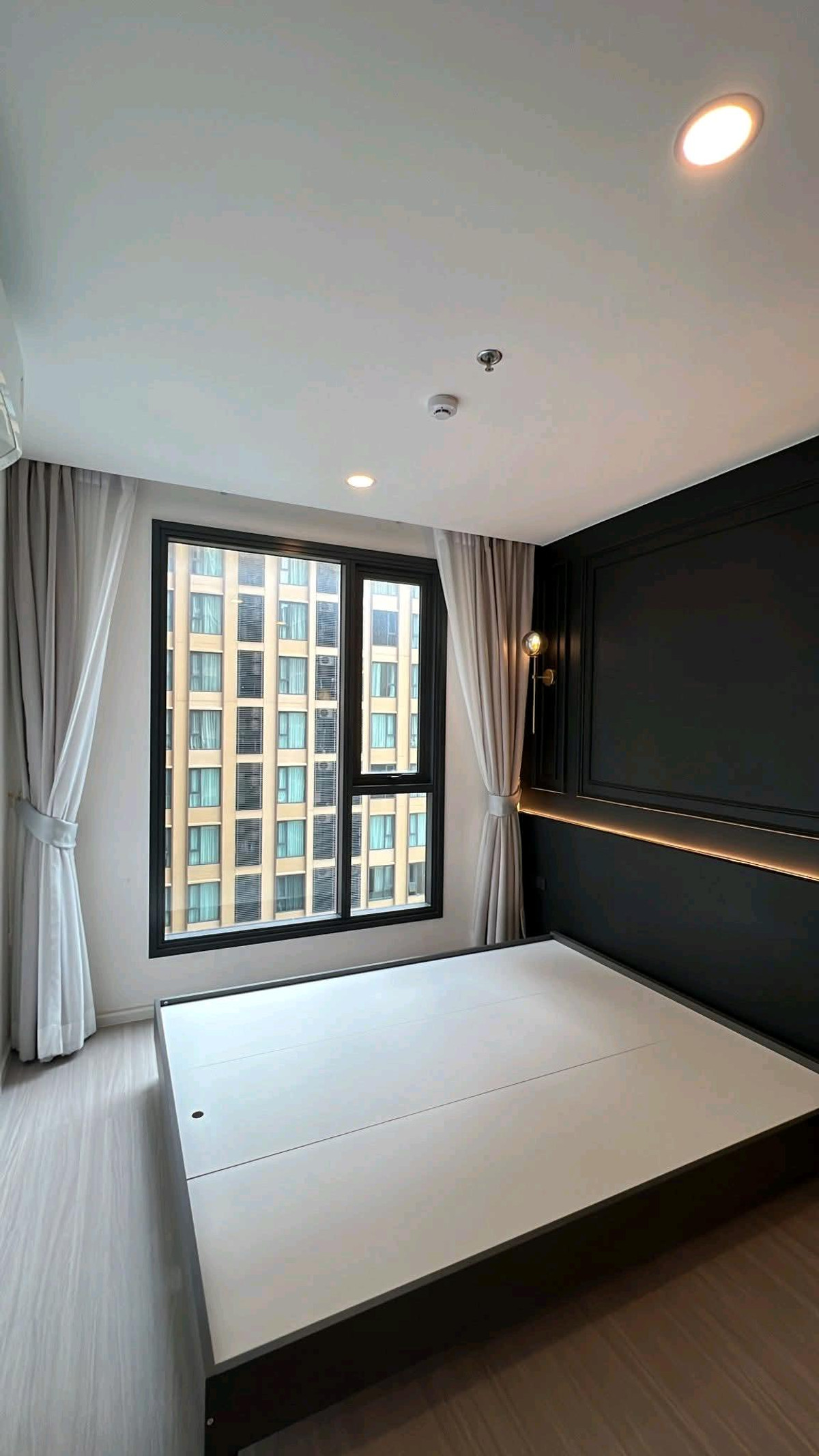 ให้เช่าคอนโดสะพานควาย จตุจักร : ✨ คอนโด High Rise ห้องมุม ตกแต่งเรียบหรู พร้อมเข้าอยู่ ทำเลทองห้าแยกลาดพร้าว ✨ ซื้อเฟอร์นิเจอร์ให้ครบ