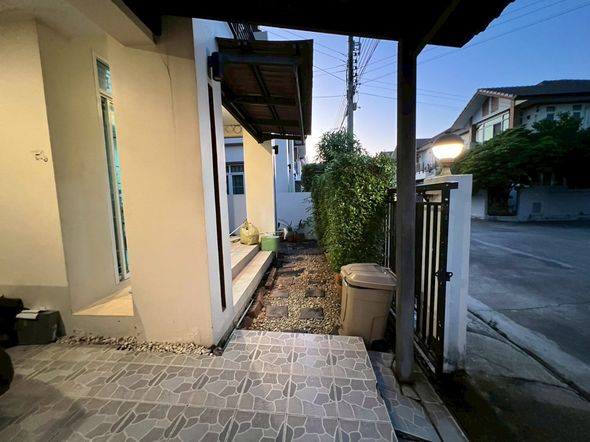 ขายนนทบุรี บางใหญ่ บางบัวทอง : ขายบ้านแฝด ชิชากร2 กาญจนาภิเษก  35.8 ตรว. ติดถนนใหญ่ ใกล้ รพ.บางใหญ่