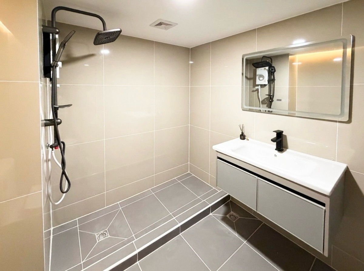 ขายคอนโดลาดพร้าว101 แฮปปี้แลนด์ : 🚦คอนโดลาดพร้าว130 ราคาล้านต้นๆ 32 ตร.ม. กั้นห้อง พร้อมอยู่