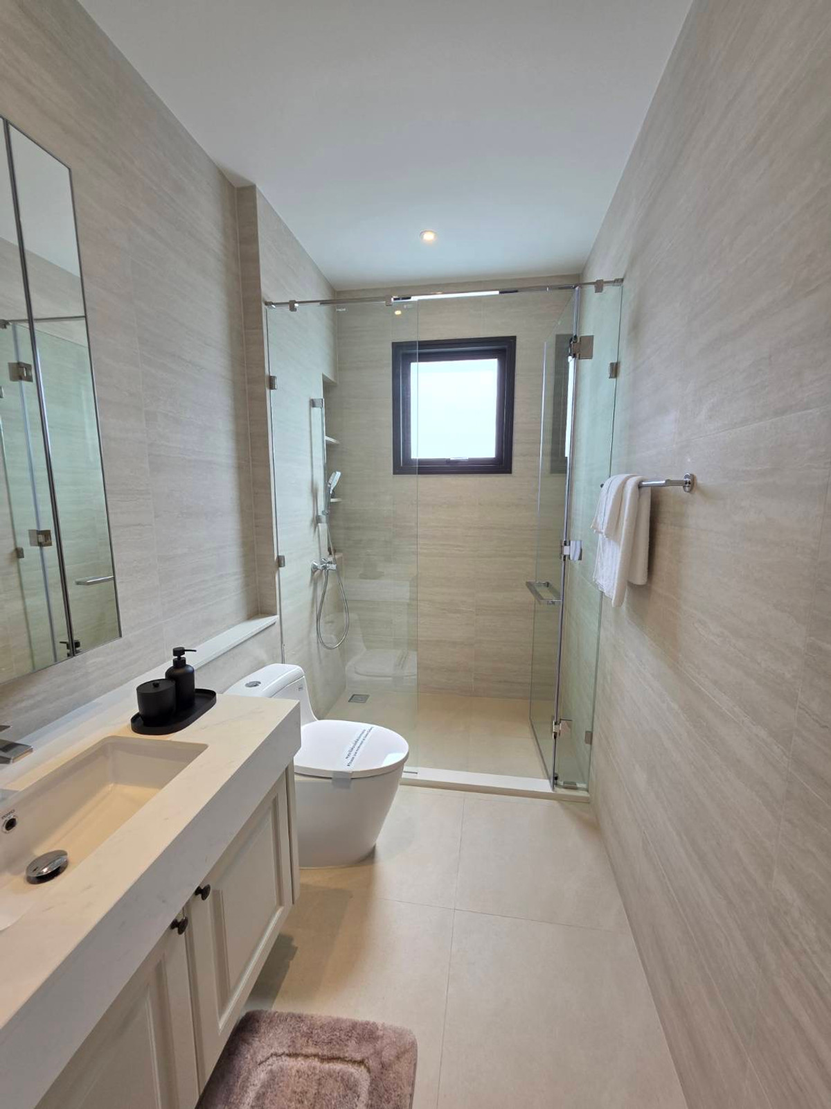 ขายบ้านปิ่นเกล้า จรัญสนิทวงศ์ : Narasiri Borommaratchachonnani: Size L Cumberland 212sqwah 843sqm. 5bed 7bath 100,000,000 Am: 0656199198