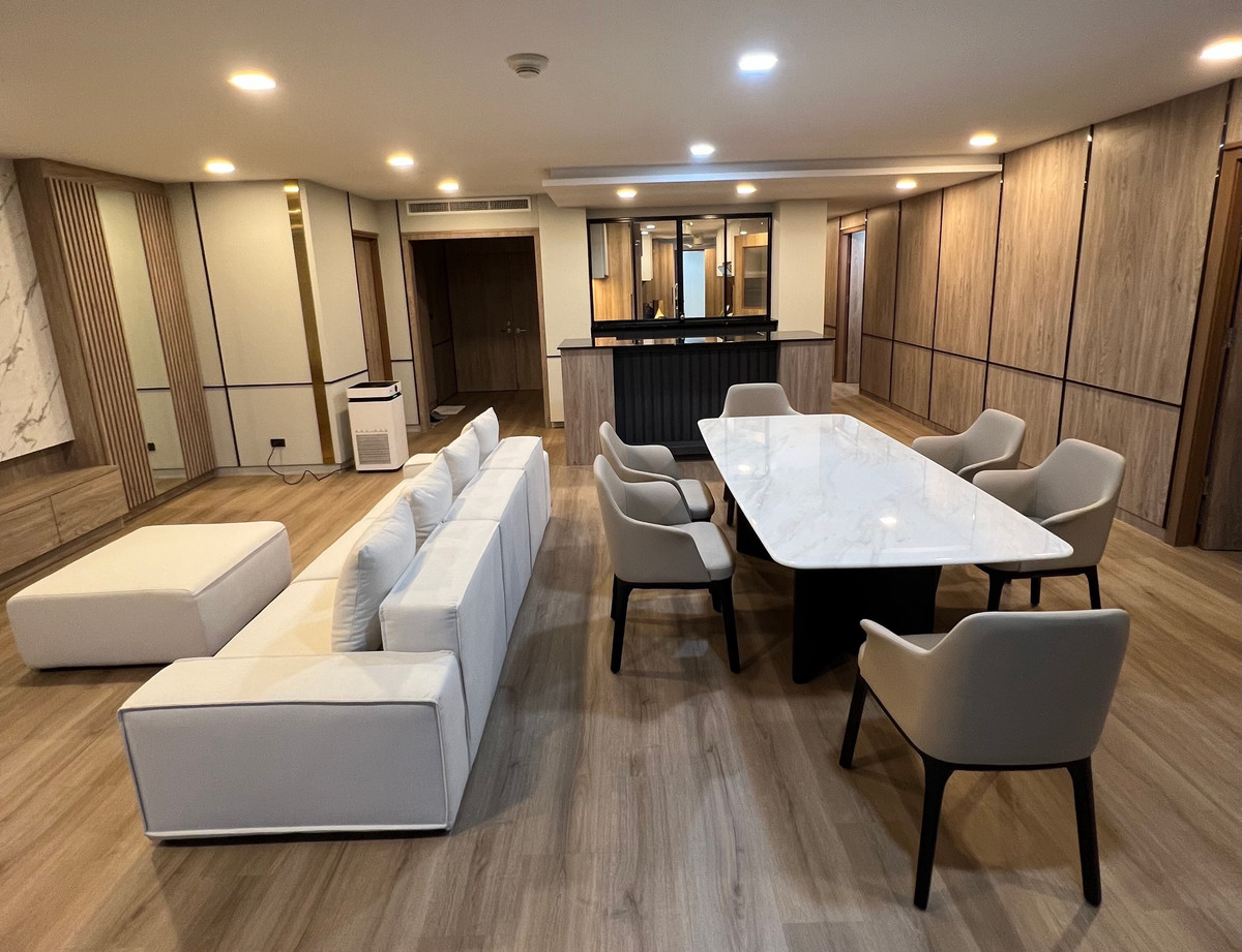 คอนโดวิทยุ ชิดลม หลังสวน : 🏢คอนโดsomkid Garden อยู่ใจกลางเมืองมีสิ่งอำนวยความสะดวกมีพื้นที่ให้ใช้สอยอีกมากมาย