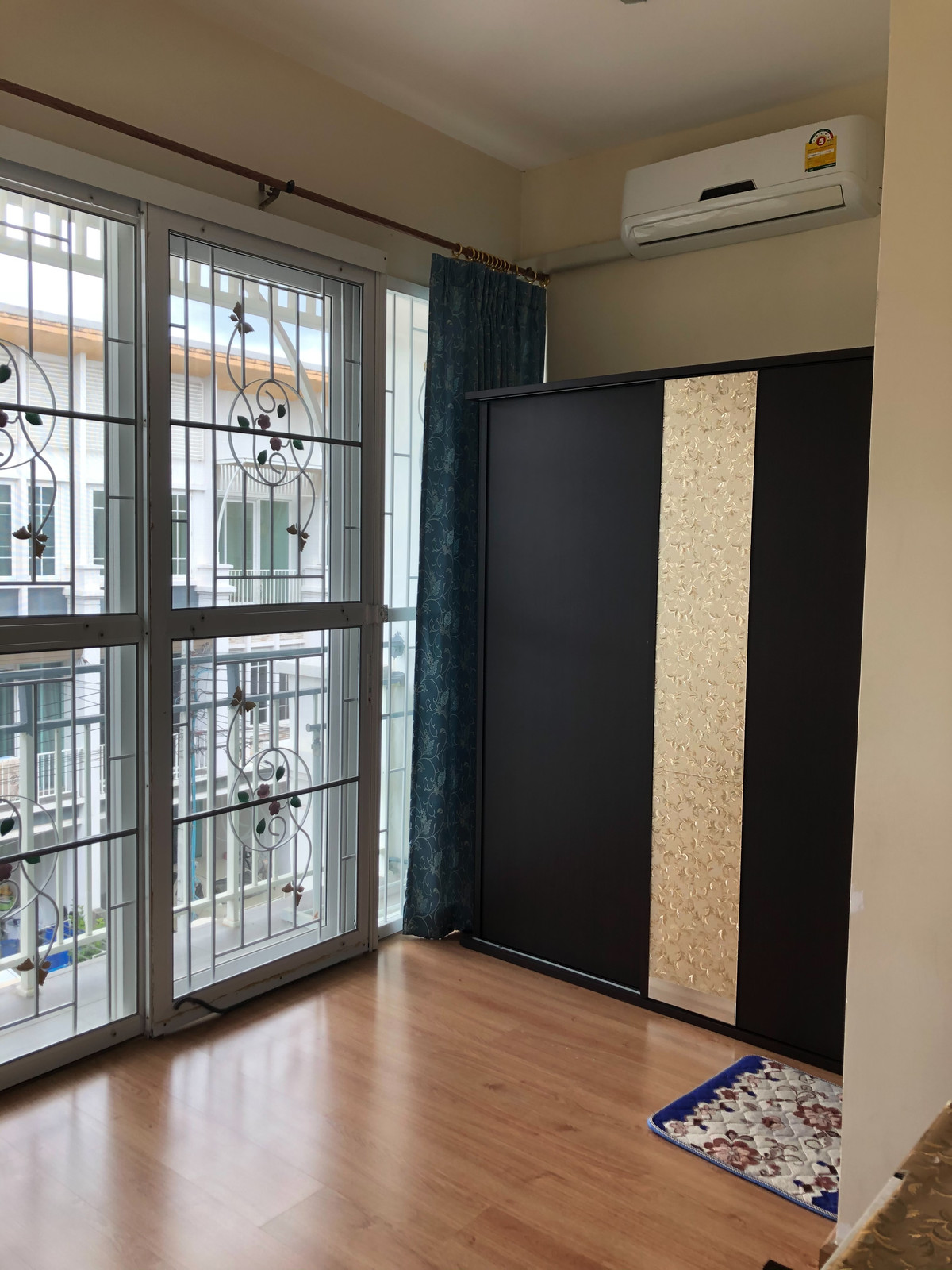 ให้เช่าทาวน์โฮมพระราม 5 ราชพฤกษ์ บางกรวย : โกลเด้น ซิตี้ ปิ่นเกล้า - จรัญสนิทวงศ์ / 5 ห้องนอน (เช่า), Golden City Pinklao - Charansanitwong / 5 Bedrooms (FOR RENT) BALL264