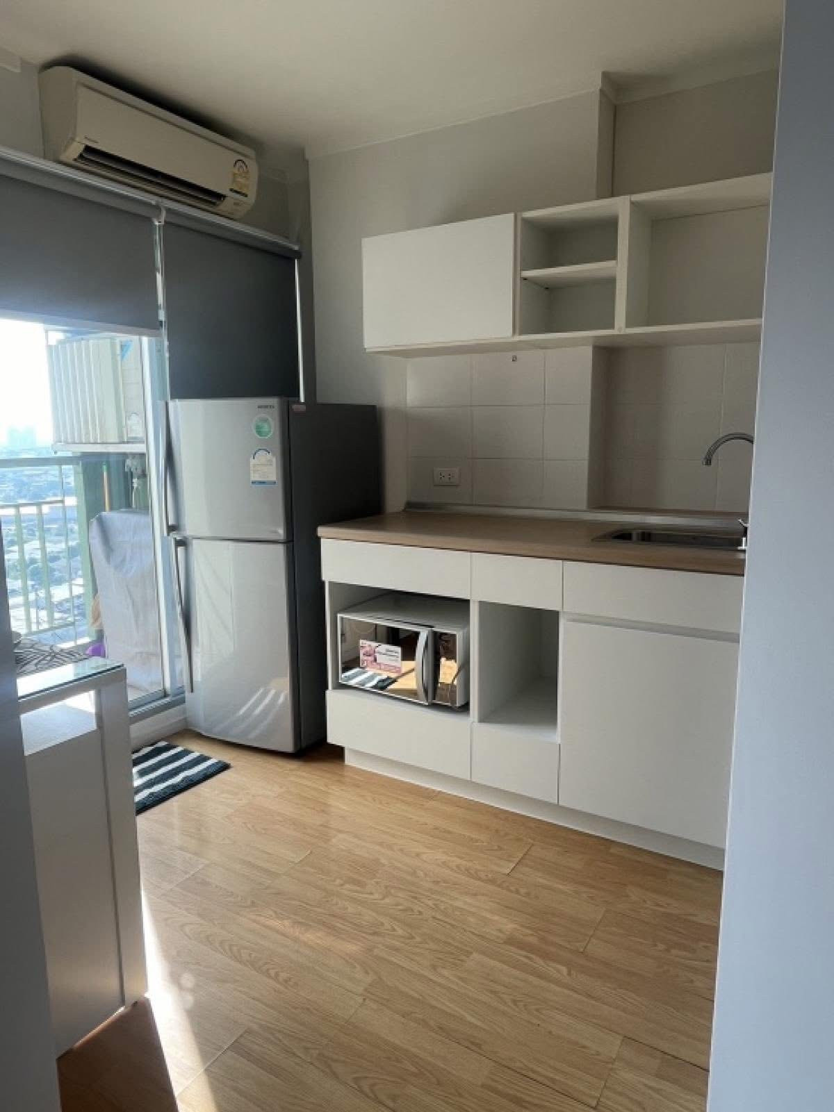 ให้เช่าคอนโดพัฒนาการ ศรีนครินทร์ : Lumpini Place Srinakarin-Huamak Station ห้องสวยตกแต่งพร้อมเข้าอยู่ ราคาดีมาก สนใจนัดชมได้ค่ะ